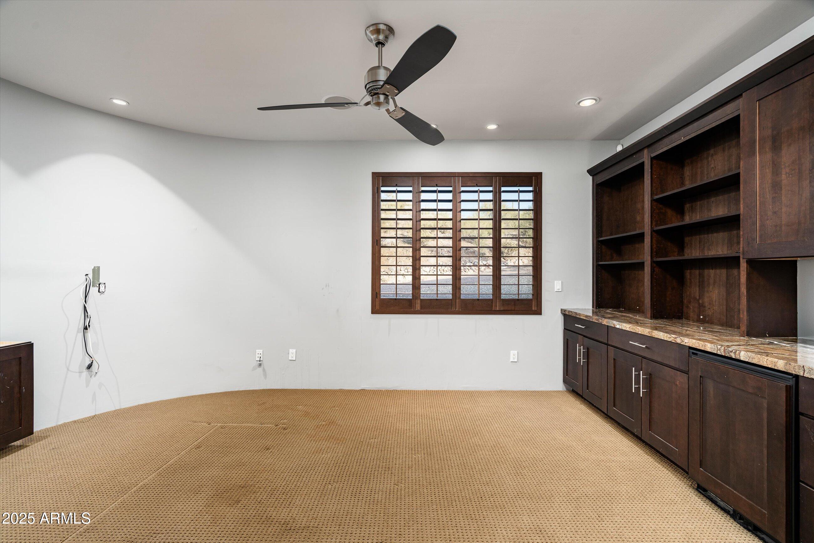 7025 E PANORAMA Drive