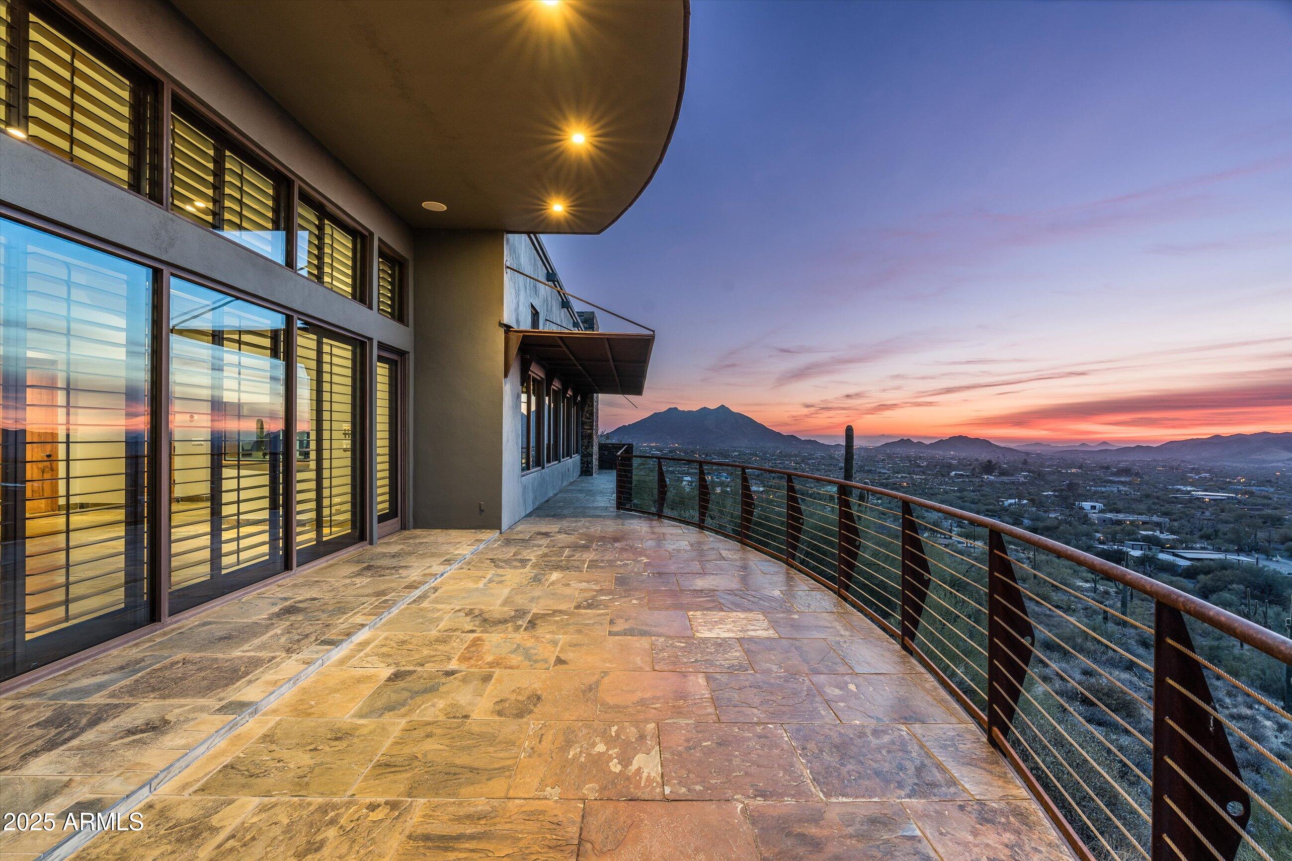 7025 E PANORAMA Drive