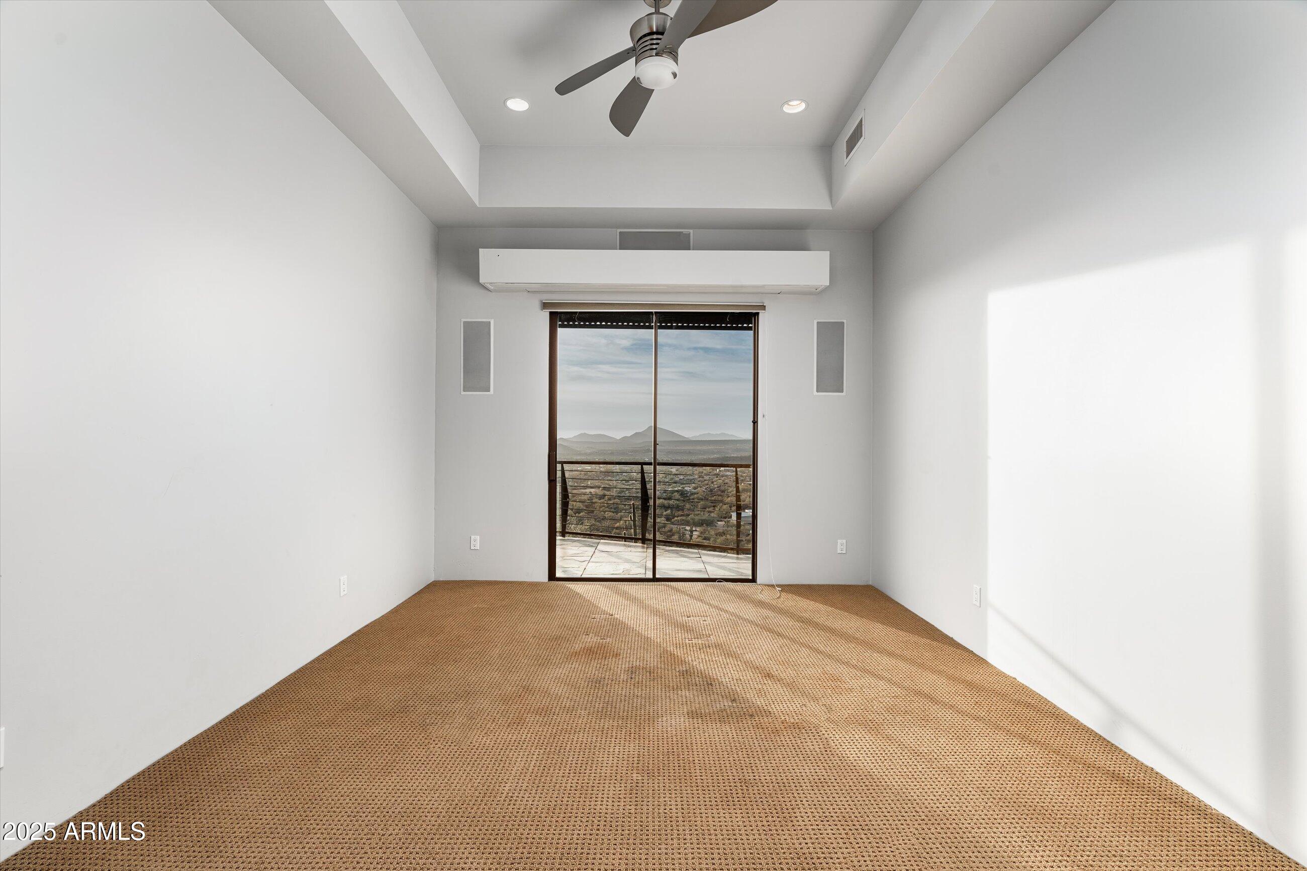 7025 E PANORAMA Drive