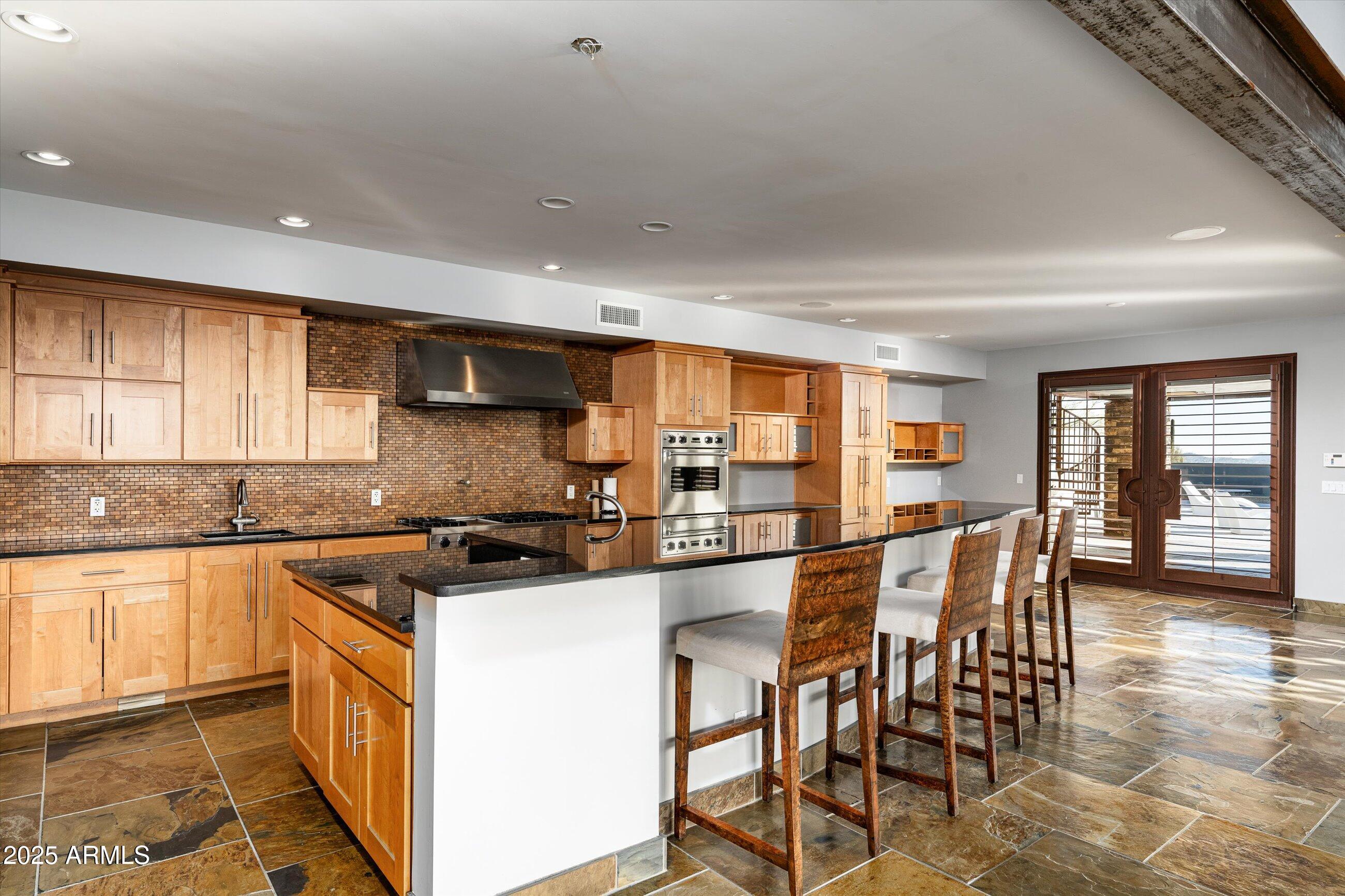 7025 E PANORAMA Drive