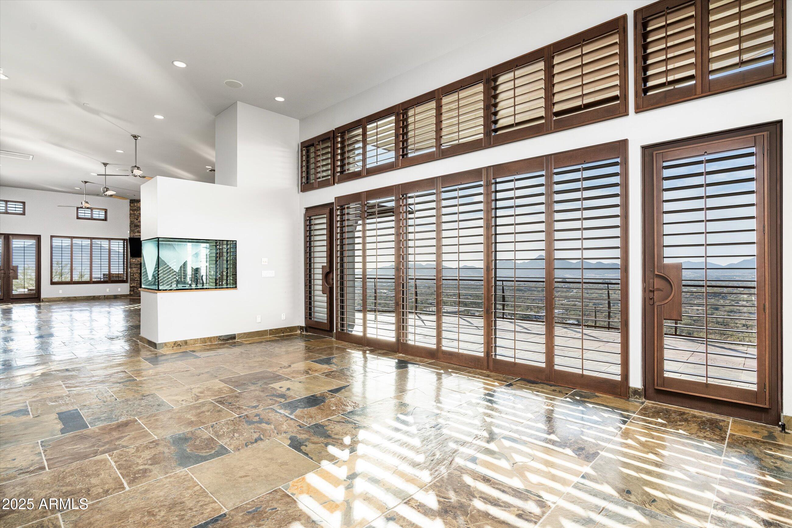 7025 E PANORAMA Drive
