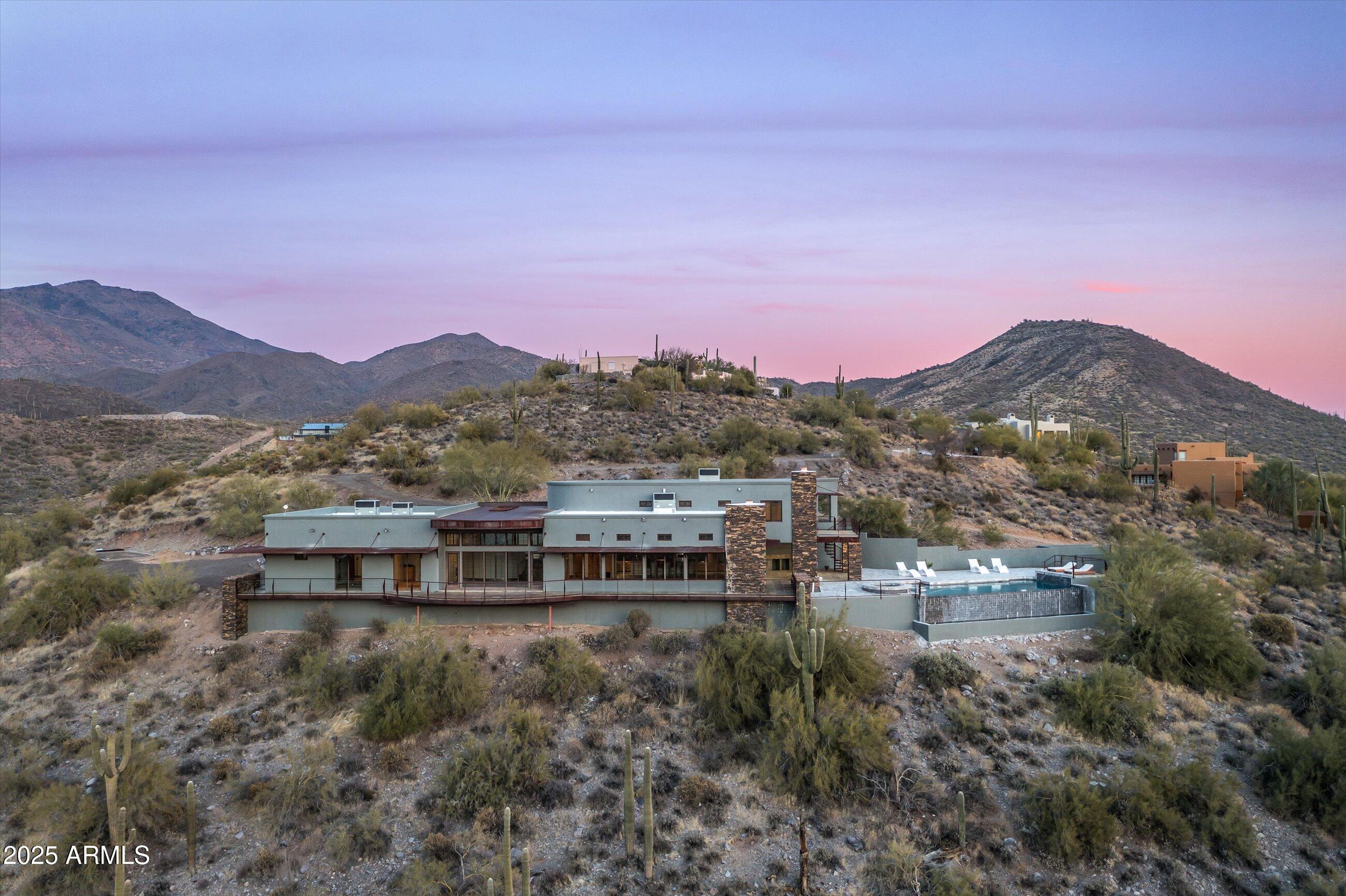 7025 E PANORAMA Drive