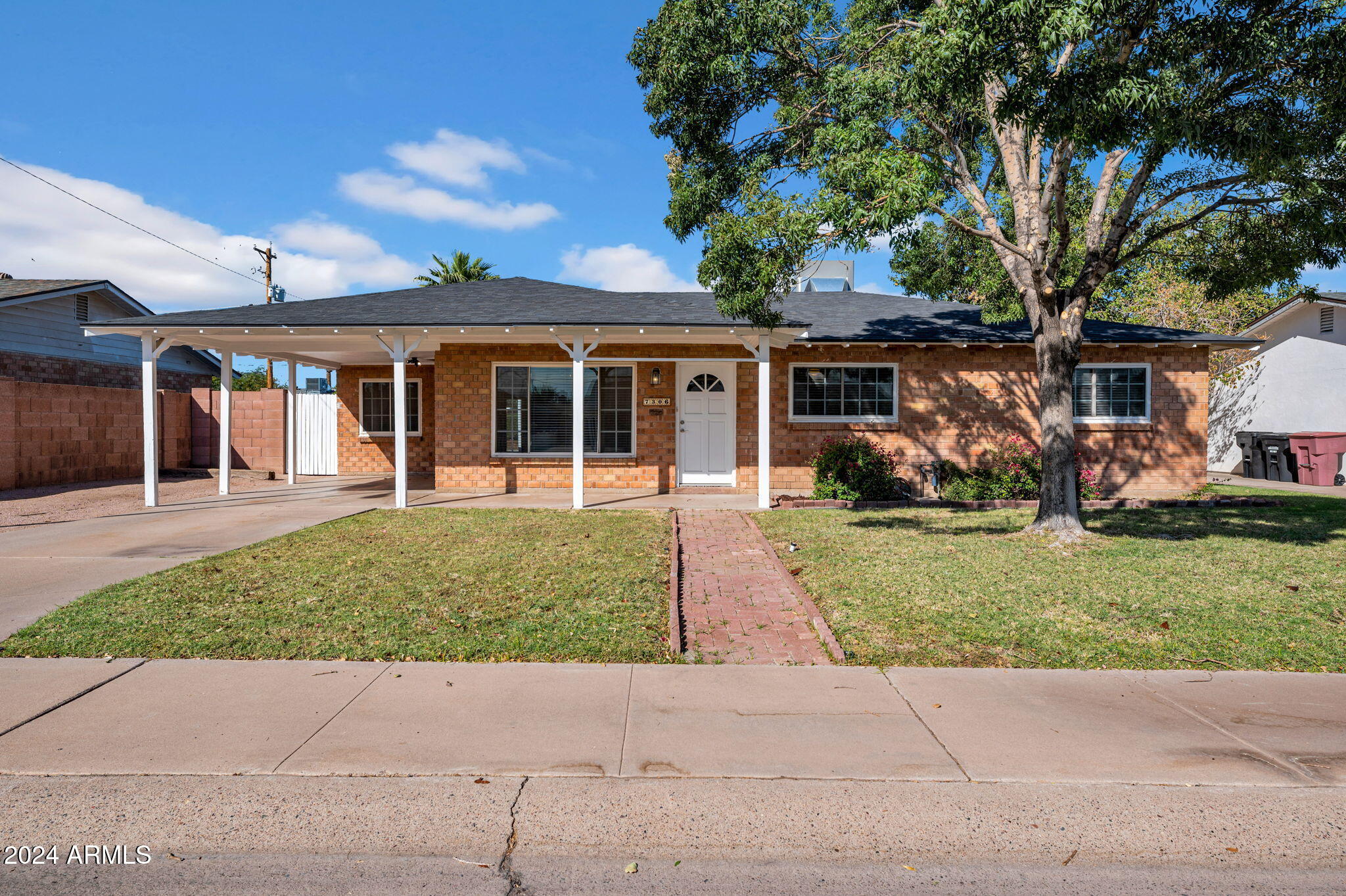 7306 E WILSHIRE Drive