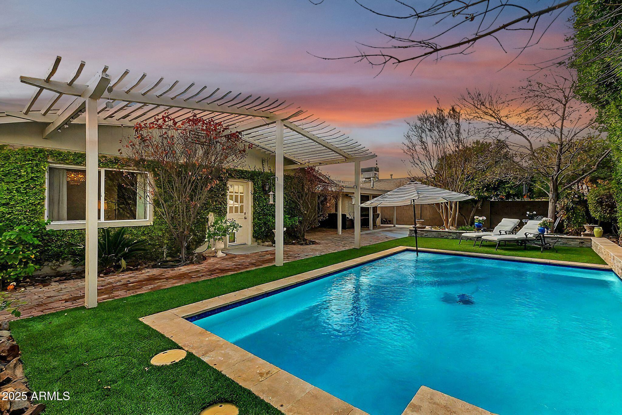 1134 E Magdalena Drive
