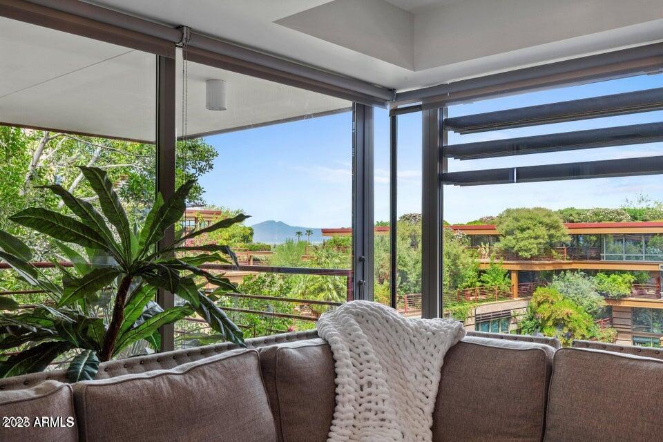 7157 E RANCHO VISTA Drive 6011