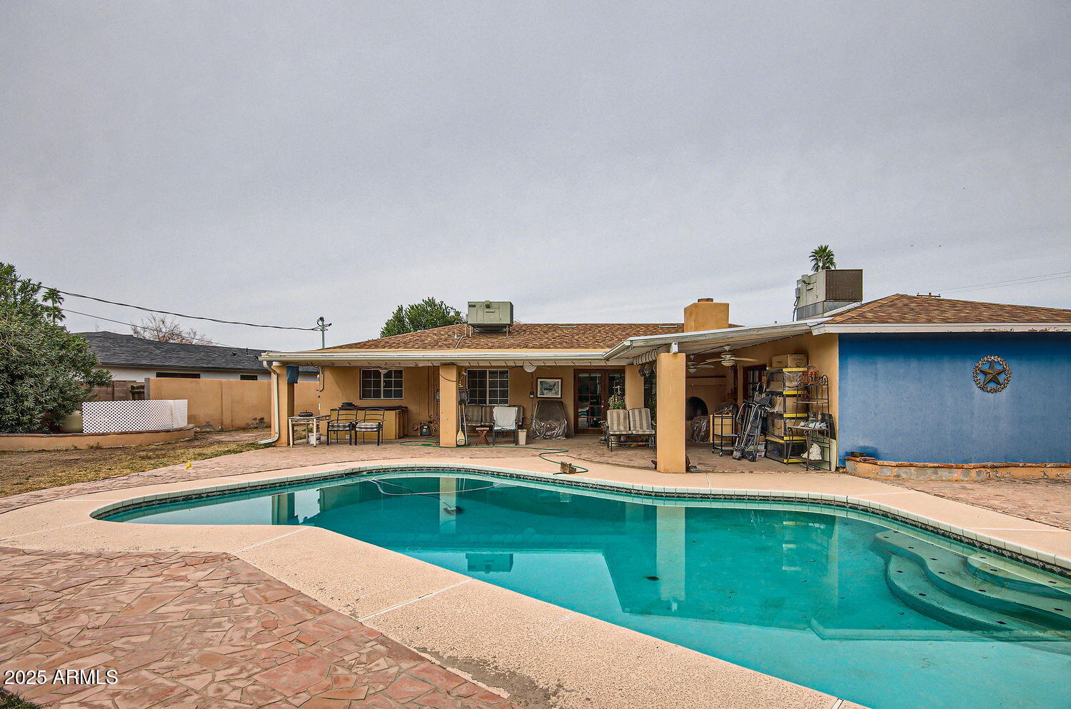 2929 N 55TH Place