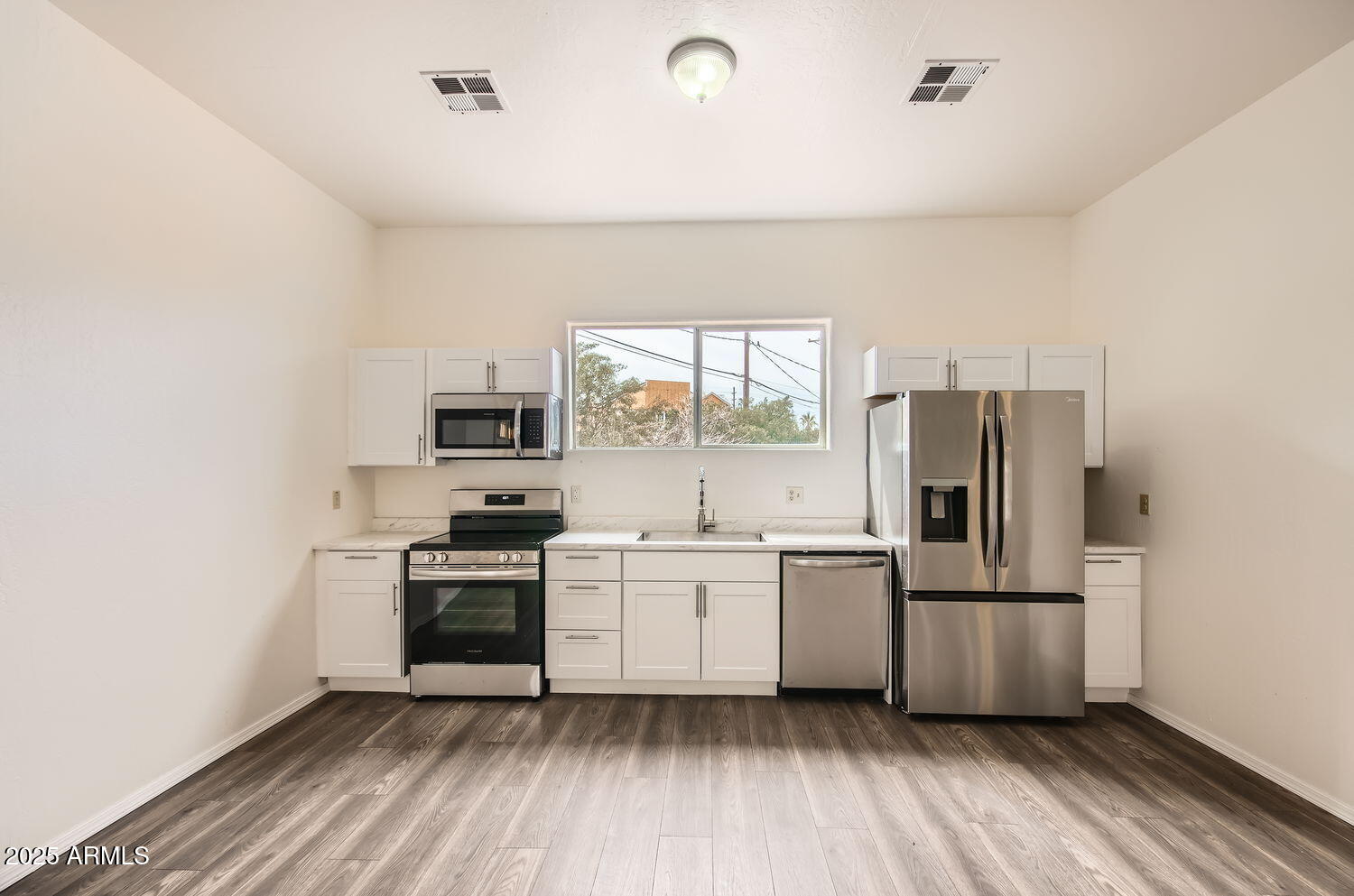 2929 N 55TH Place