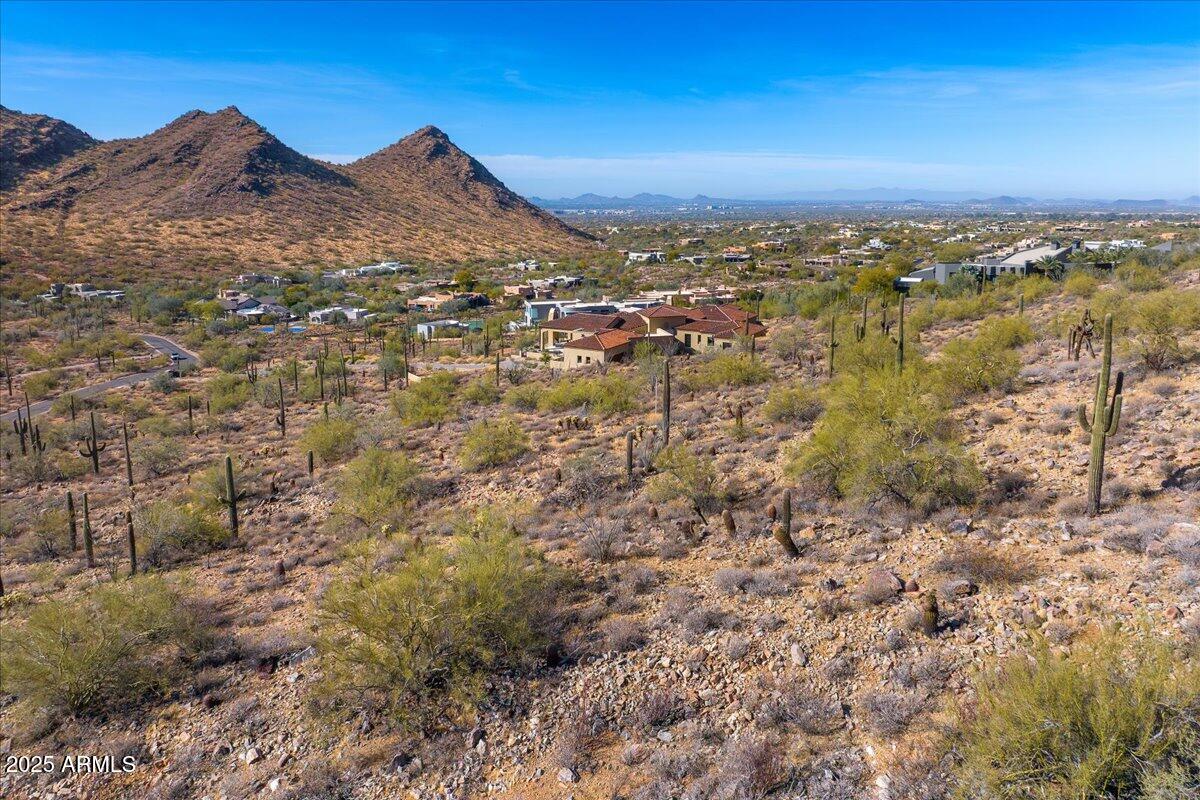 10500 E LOST CANYON Drive, 11