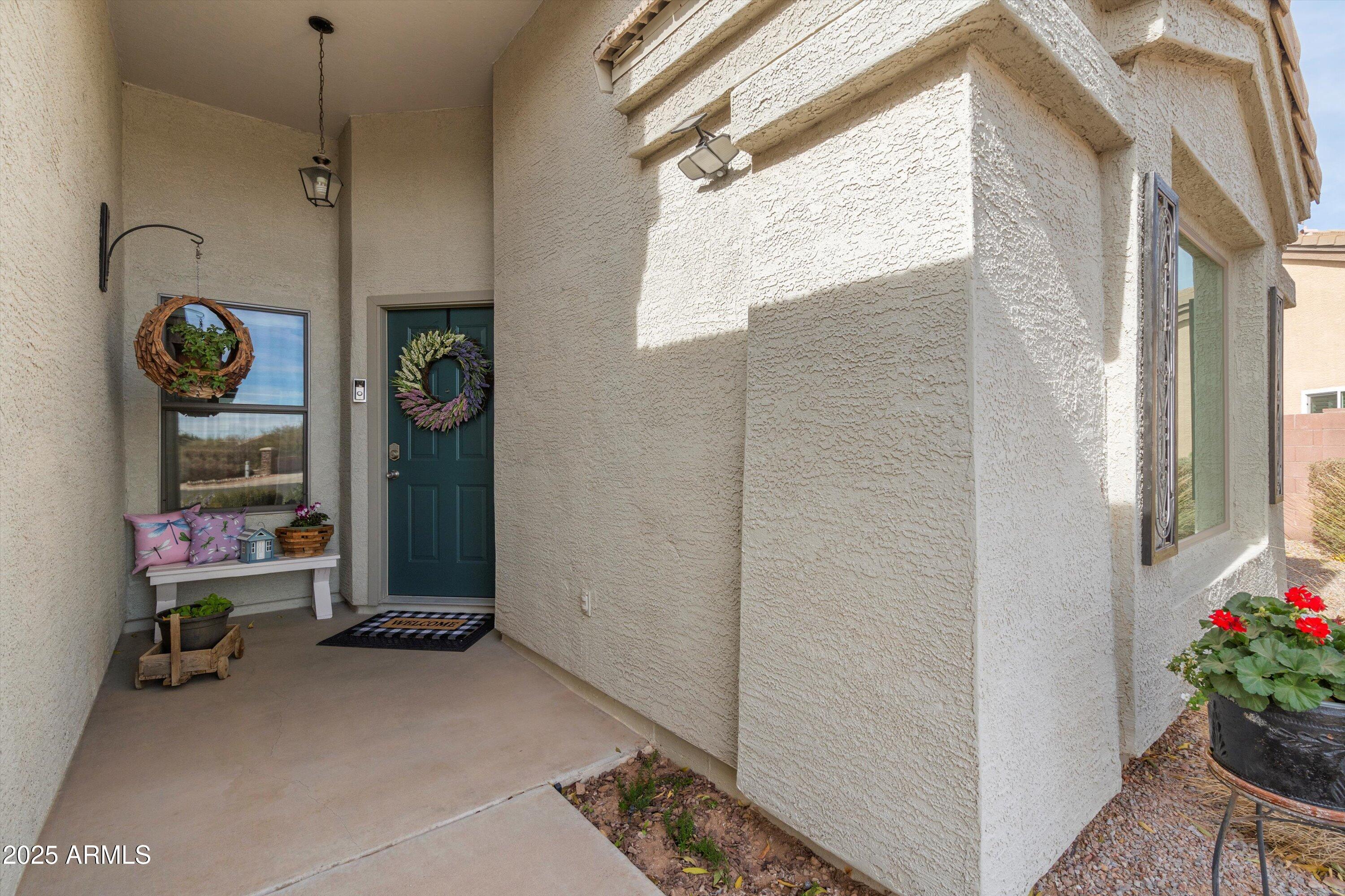 3689 N CRANE Place