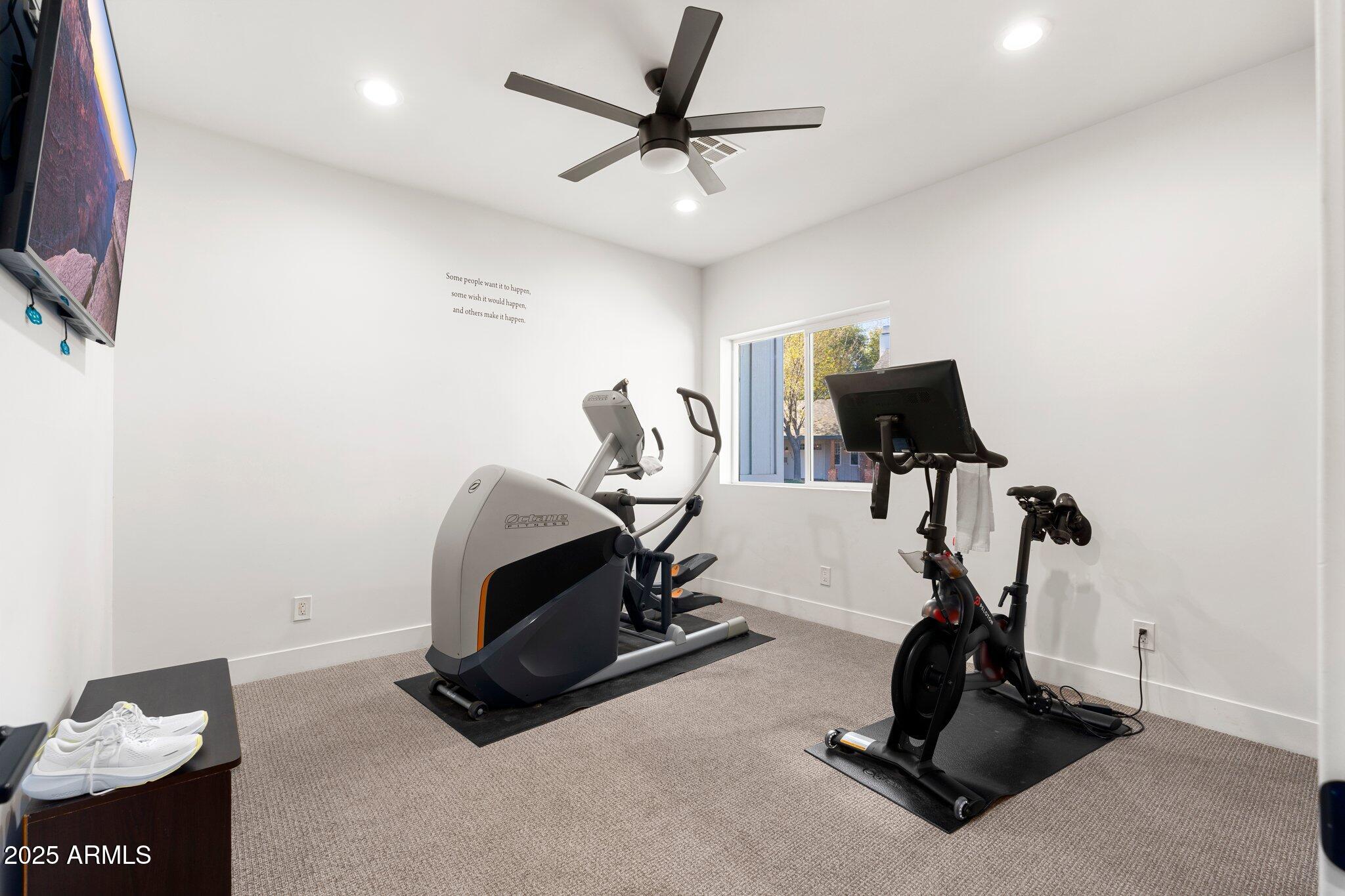 3312 E SELLS Drive