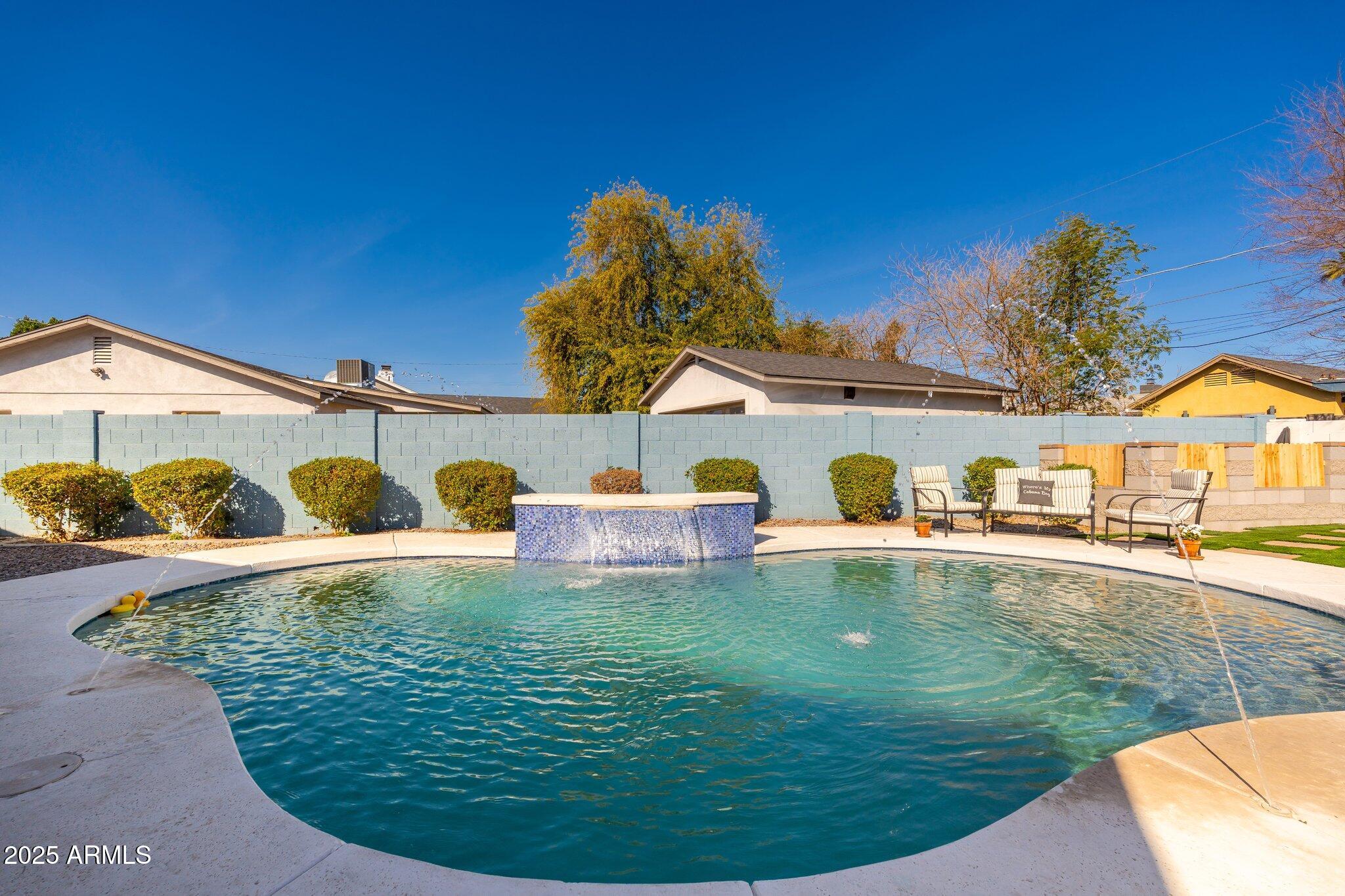 3312 E SELLS Drive