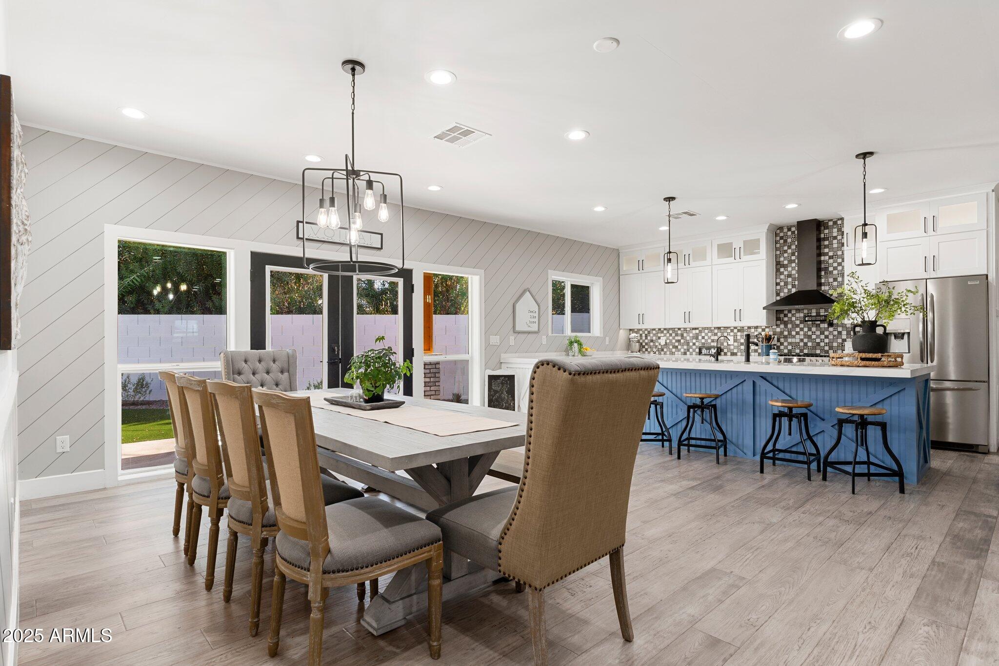 3312 E SELLS Drive