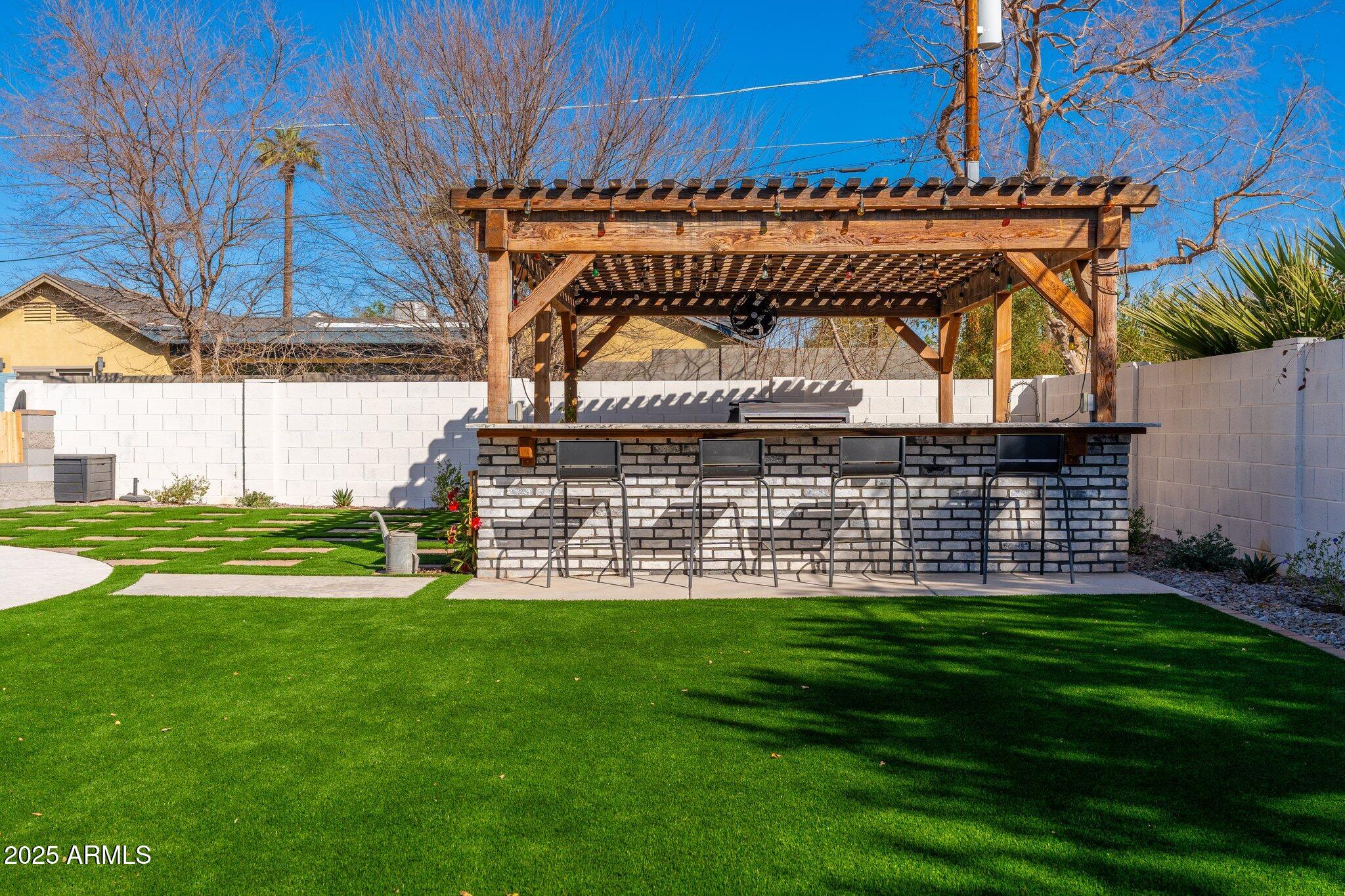 3312 E SELLS Drive
