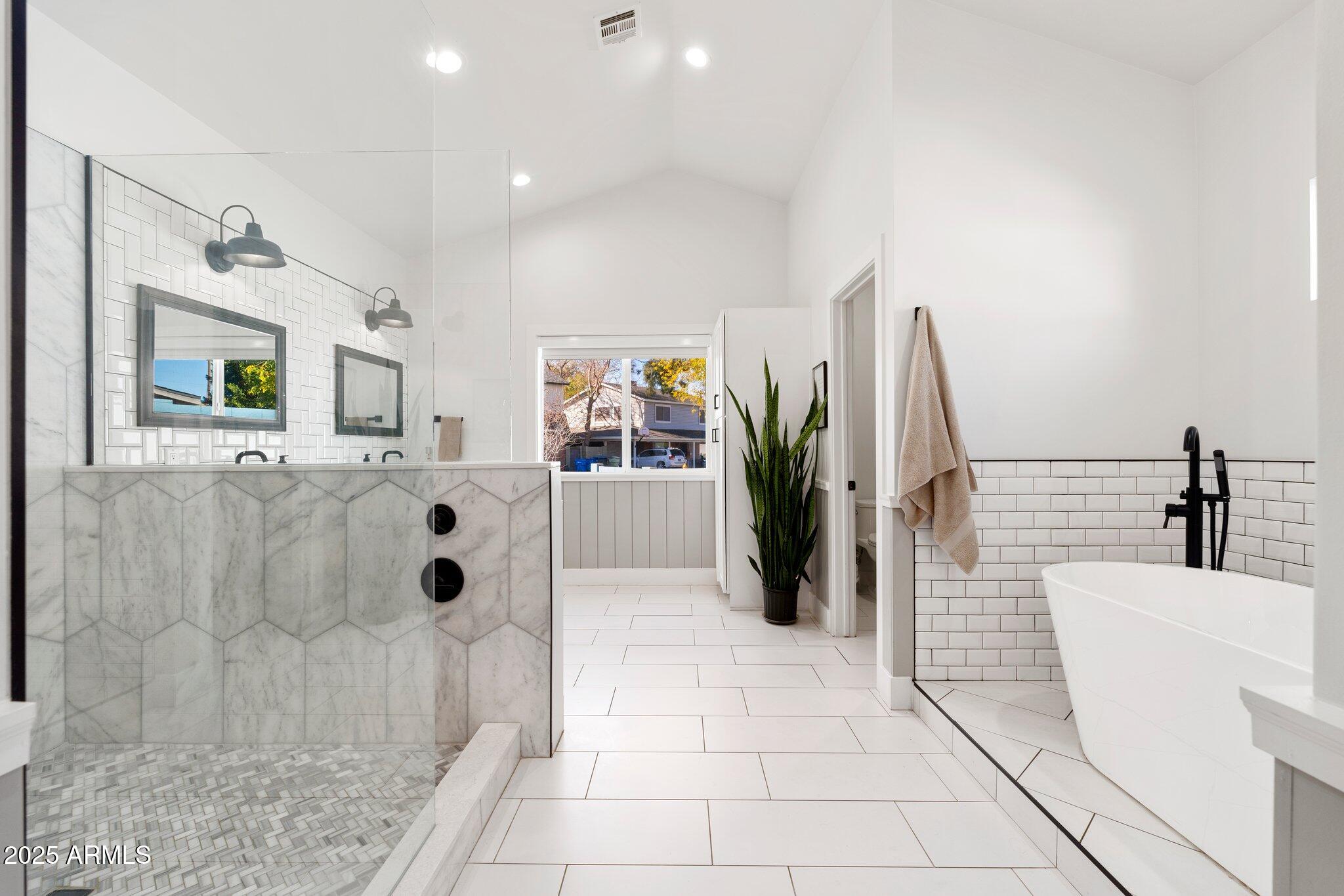 3312 E SELLS Drive