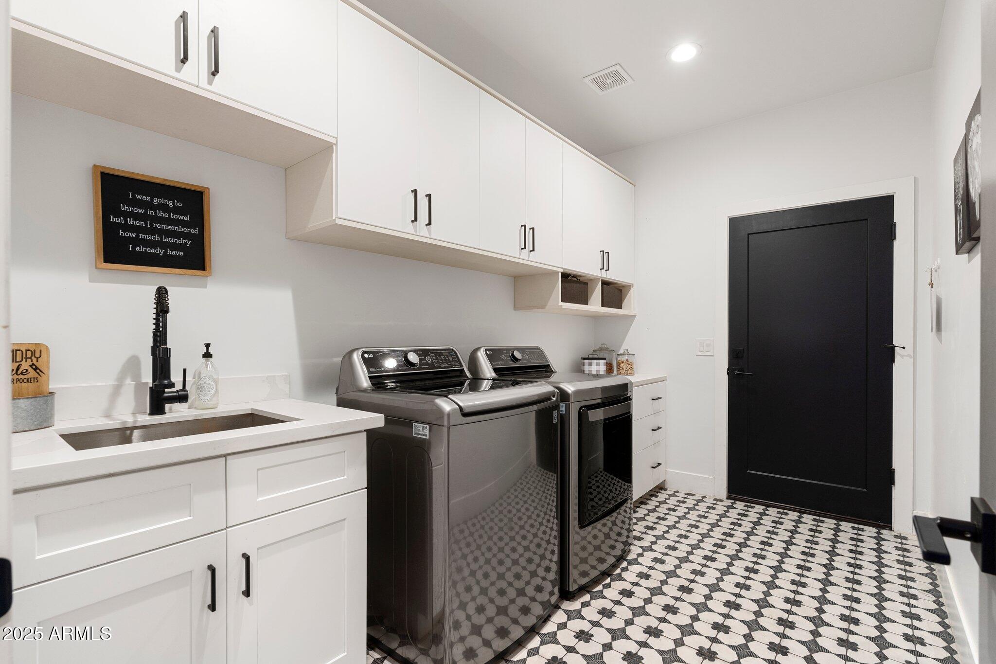 3312 E SELLS Drive