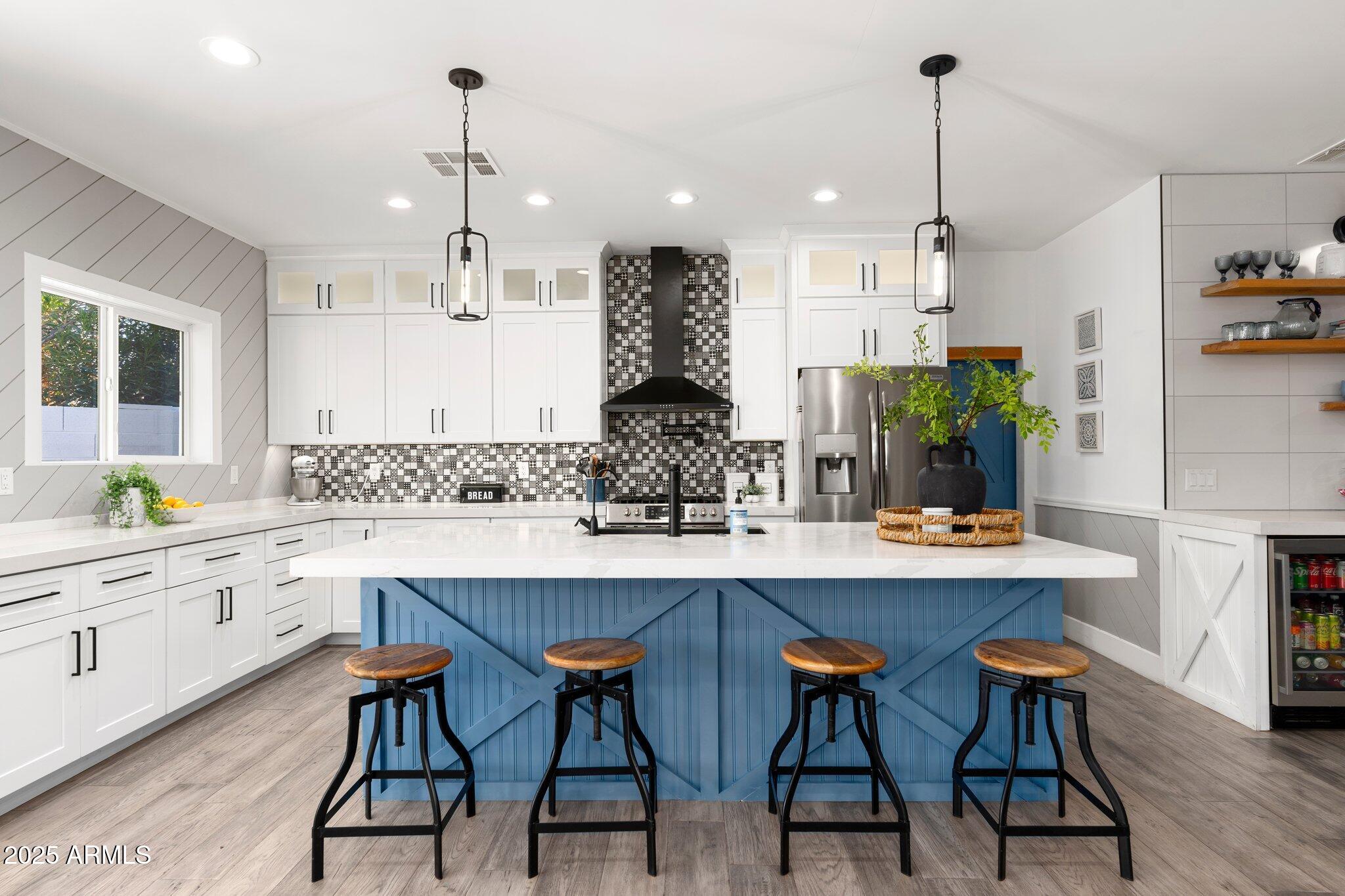 3312 E SELLS Drive