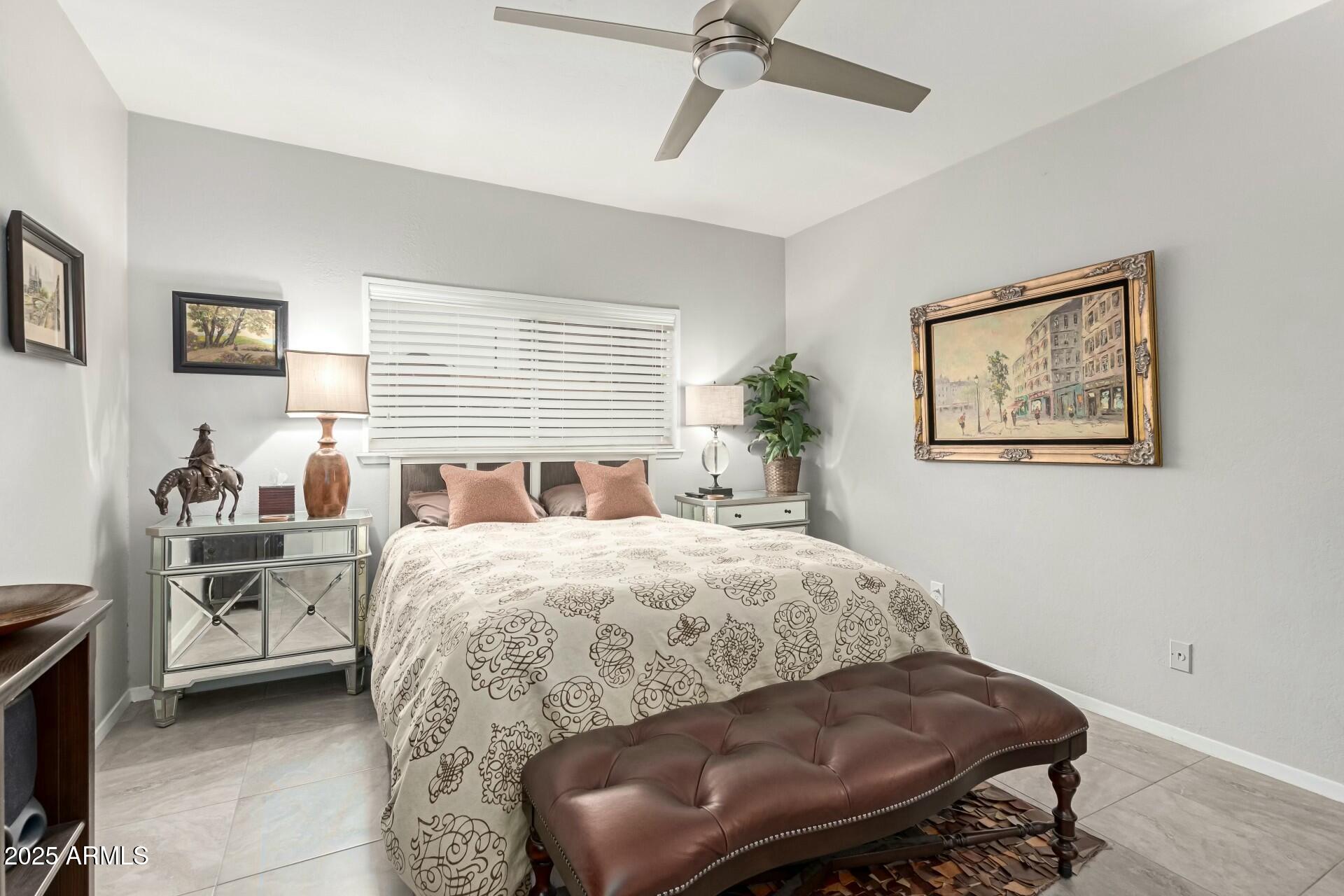 355 E THOMAS Road B110