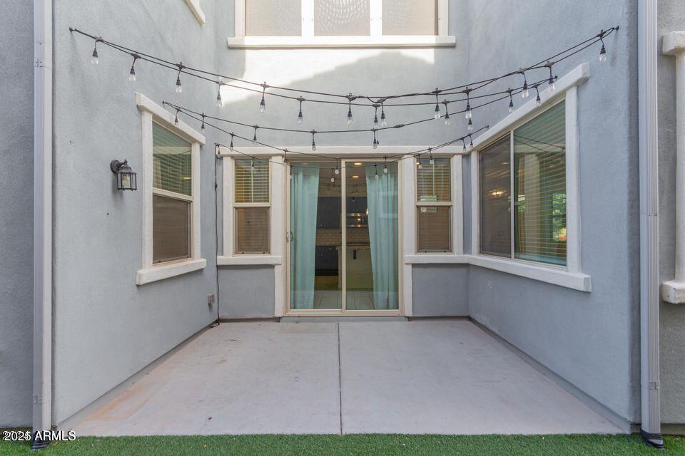 2257 S HENRY Lane