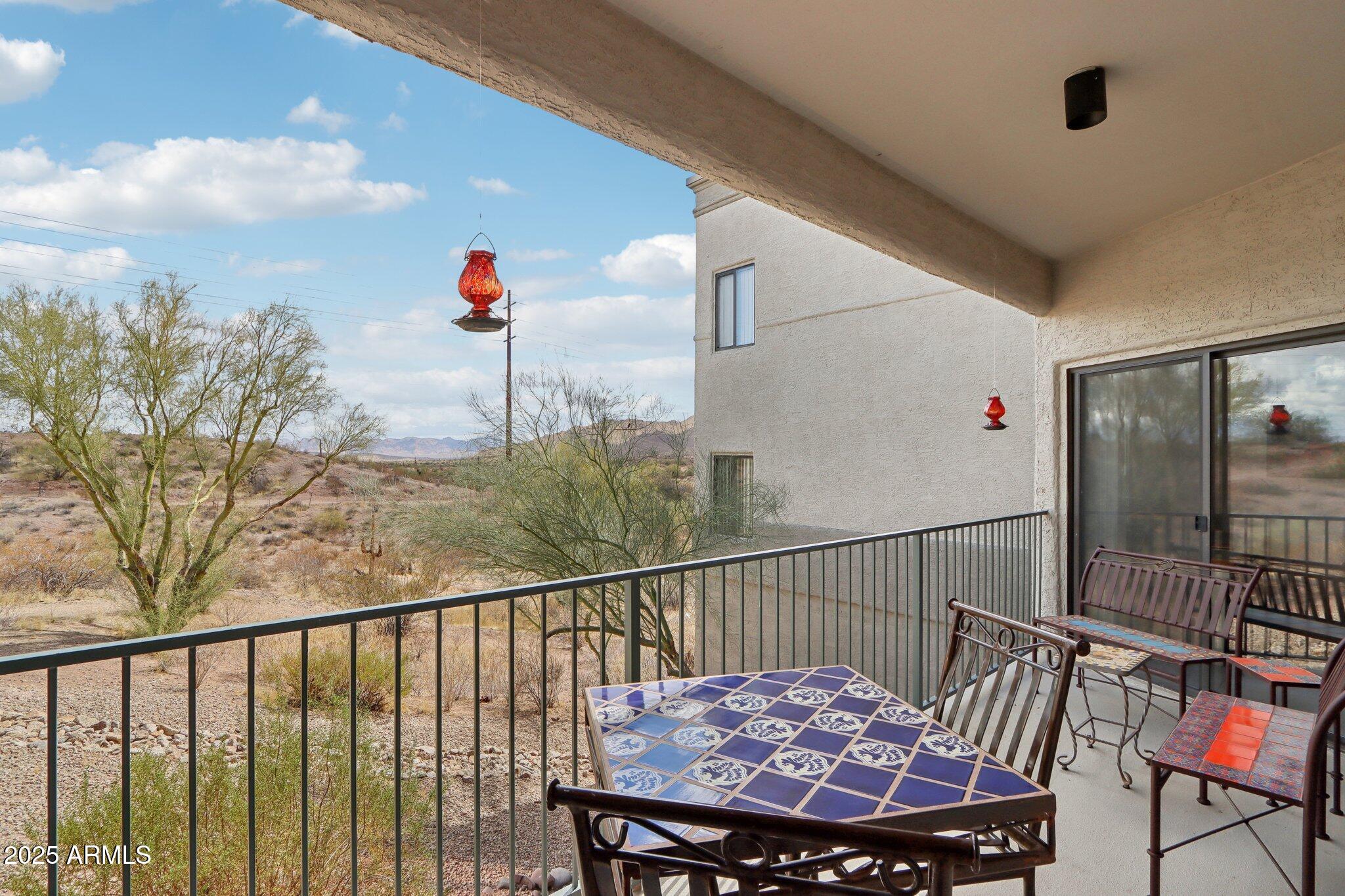10401 N SAGUARO Boulevard 104