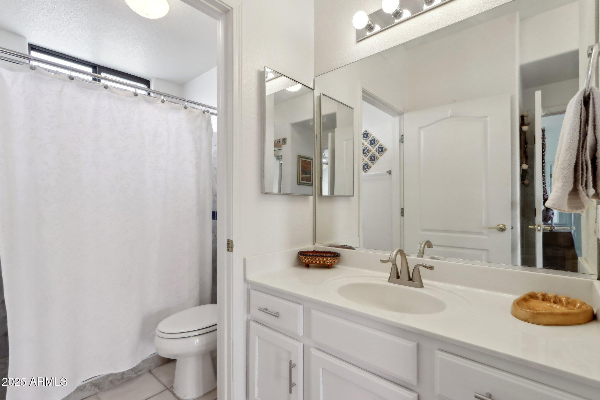 10401 N SAGUARO Boulevard 104