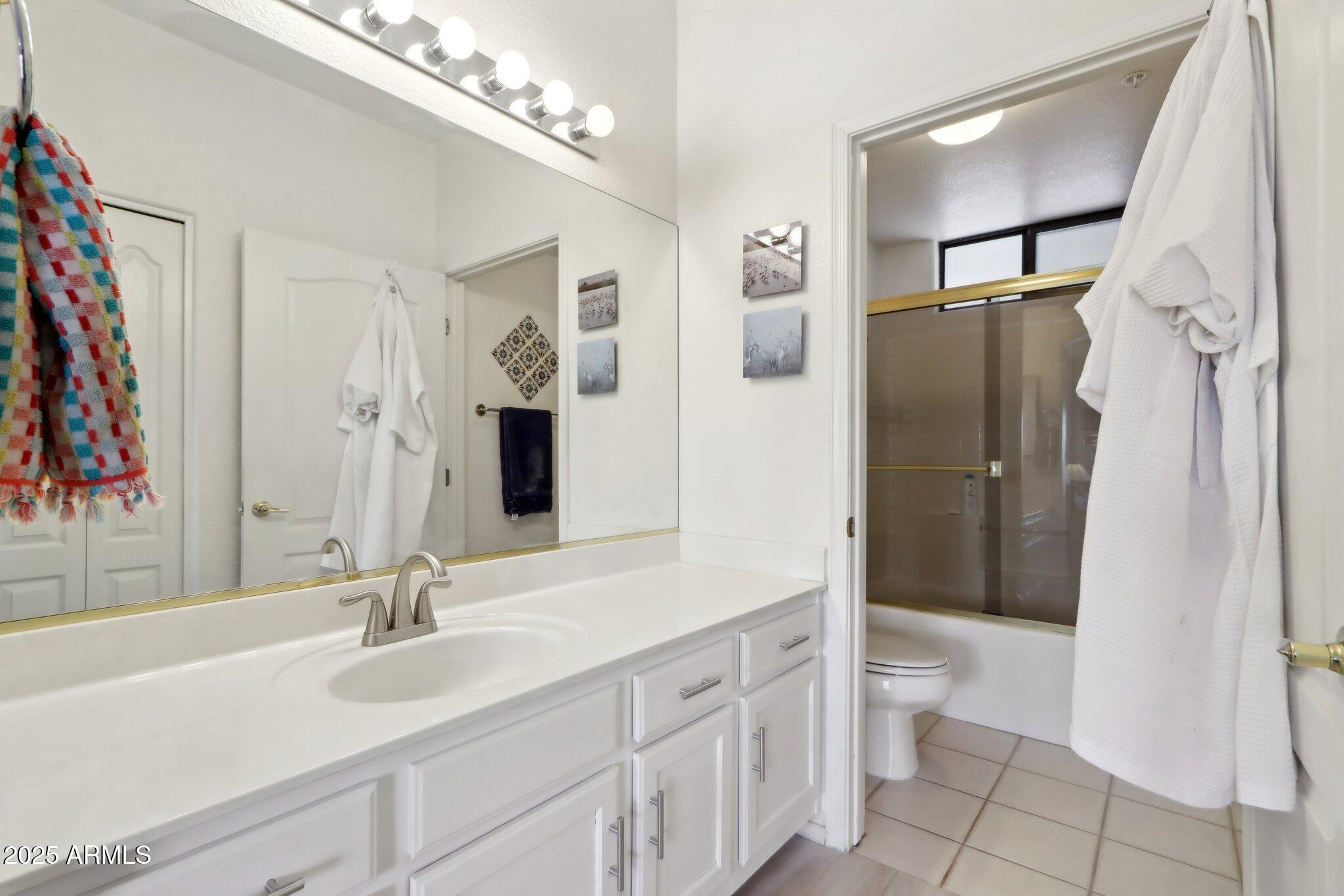 10401 N SAGUARO Boulevard 104