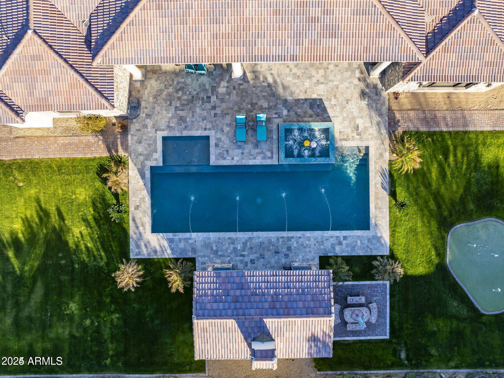 5508 N QUAIL RUN Road