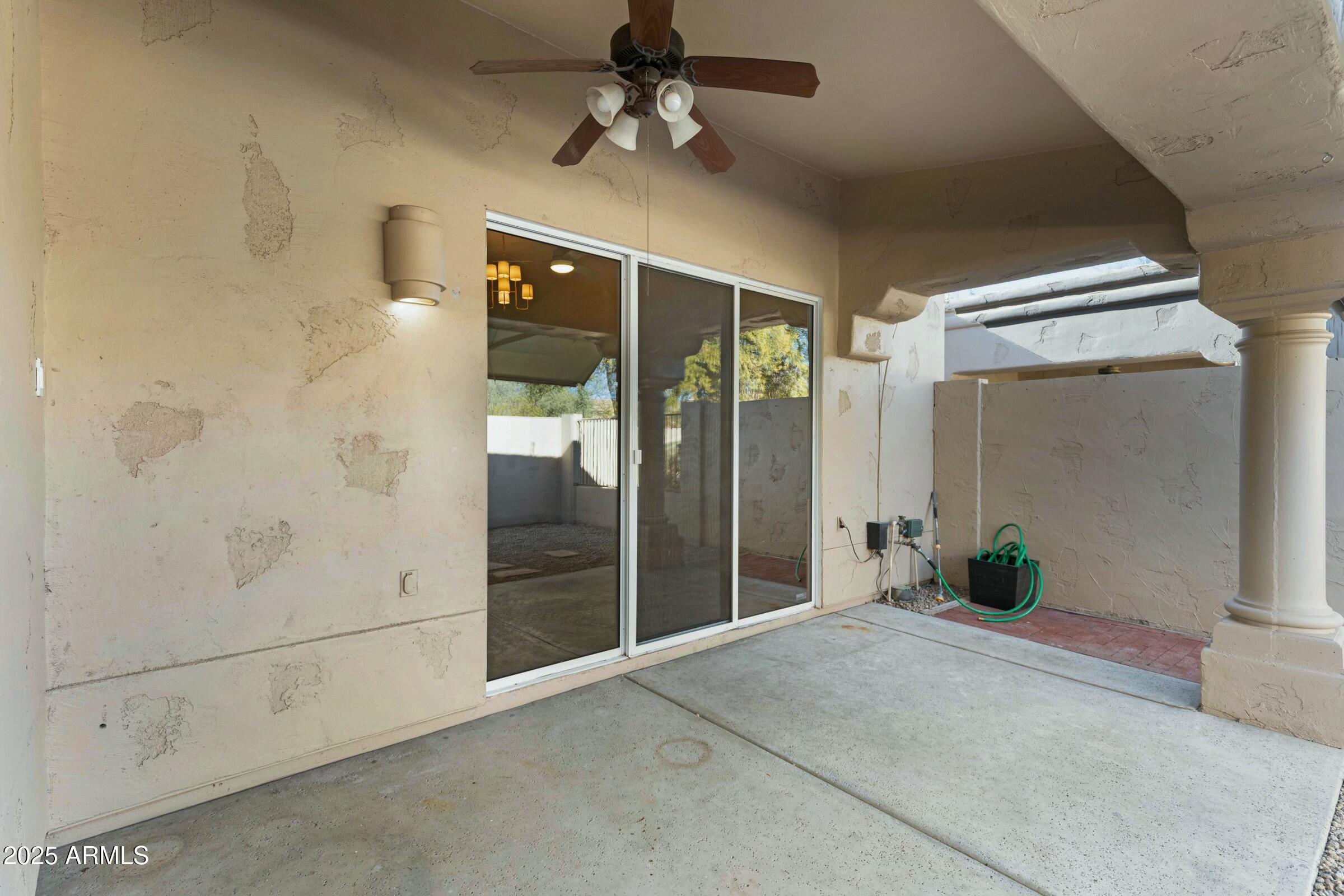 8974 E MAPLE Drive