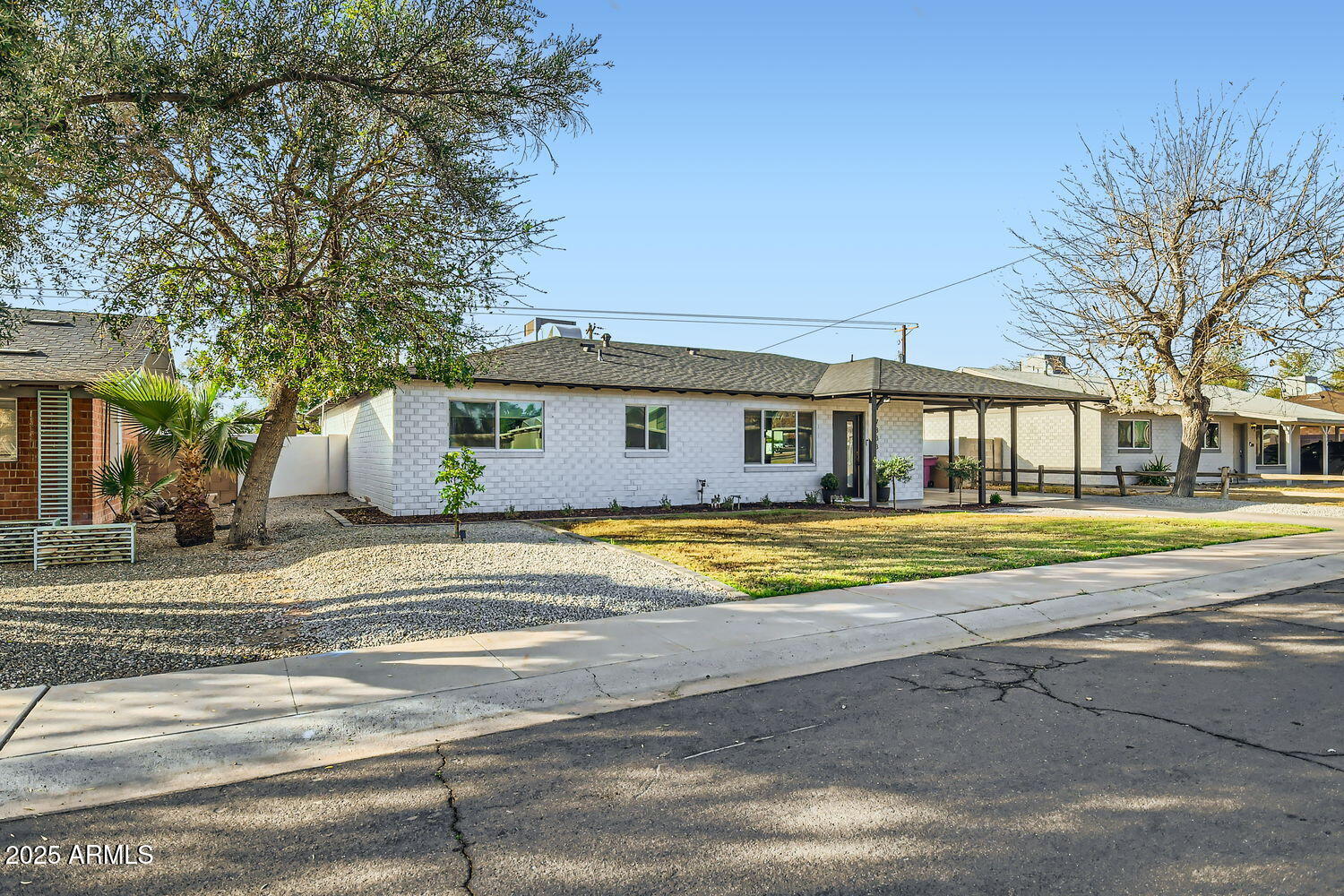 7333 E PALM Lane