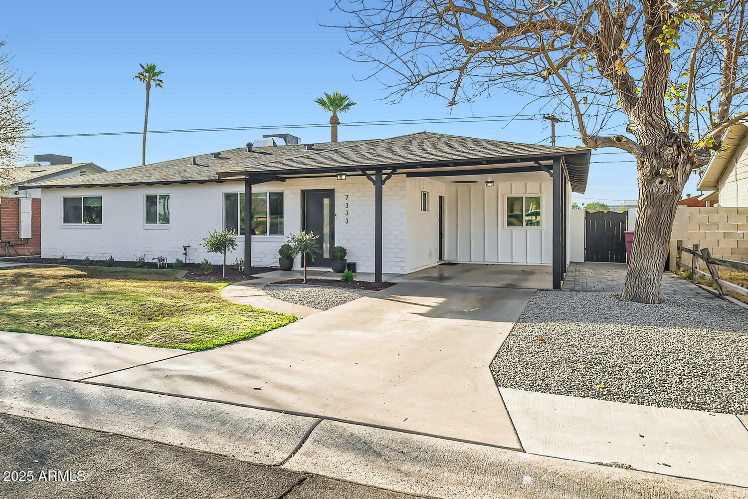 7333 E PALM Lane