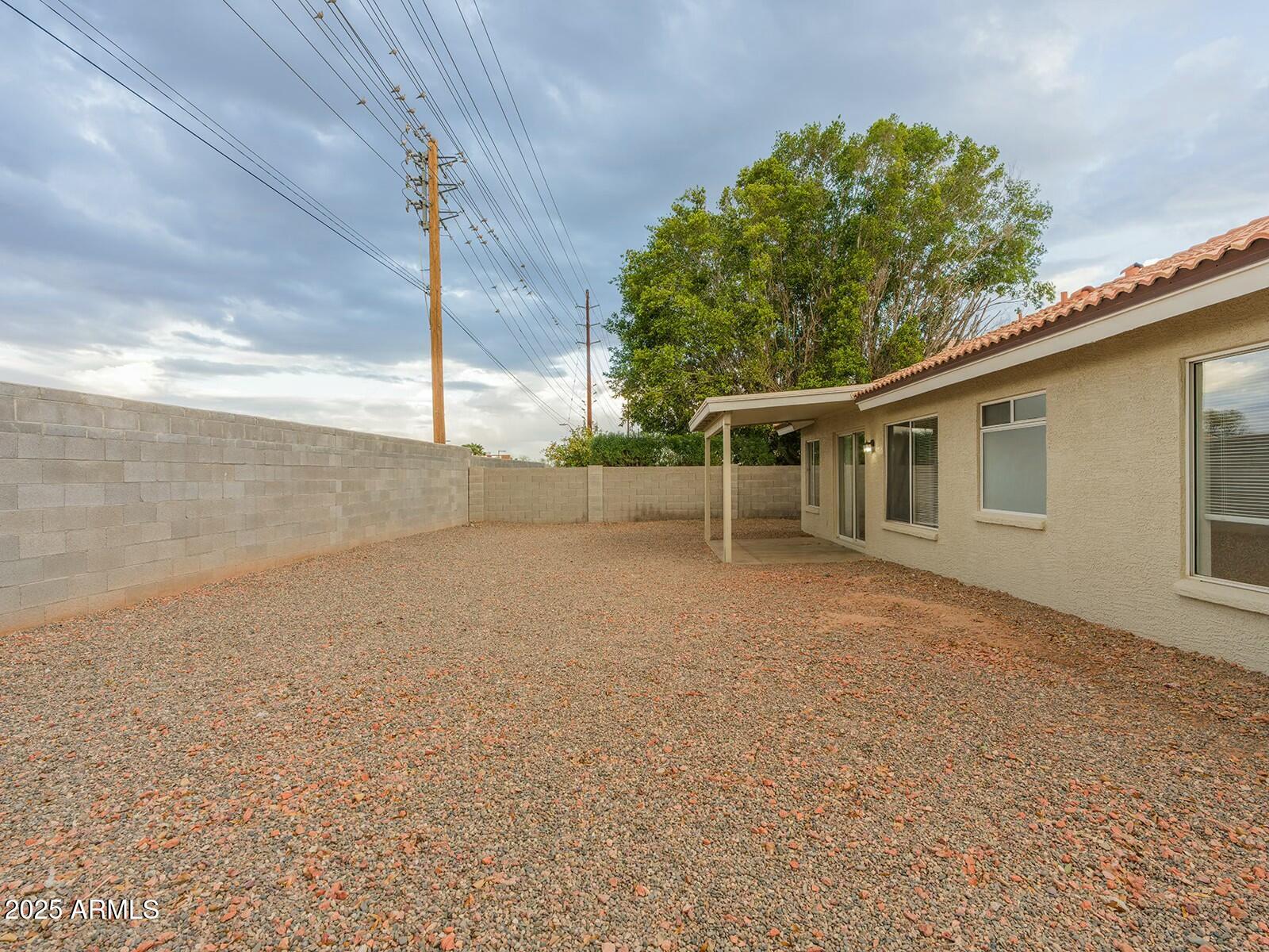 1052 W Paseo Way