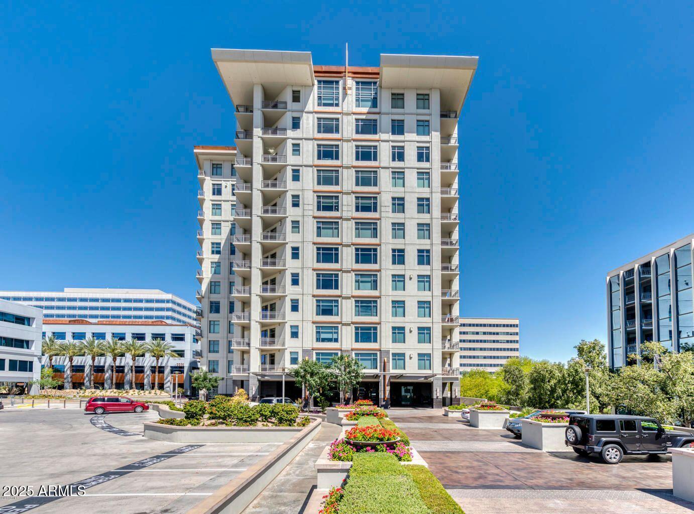 2211 E CAMELBACK Road 601