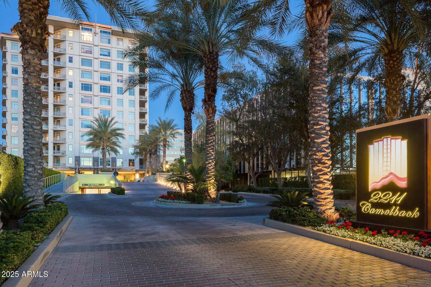 2211 E CAMELBACK Road 601