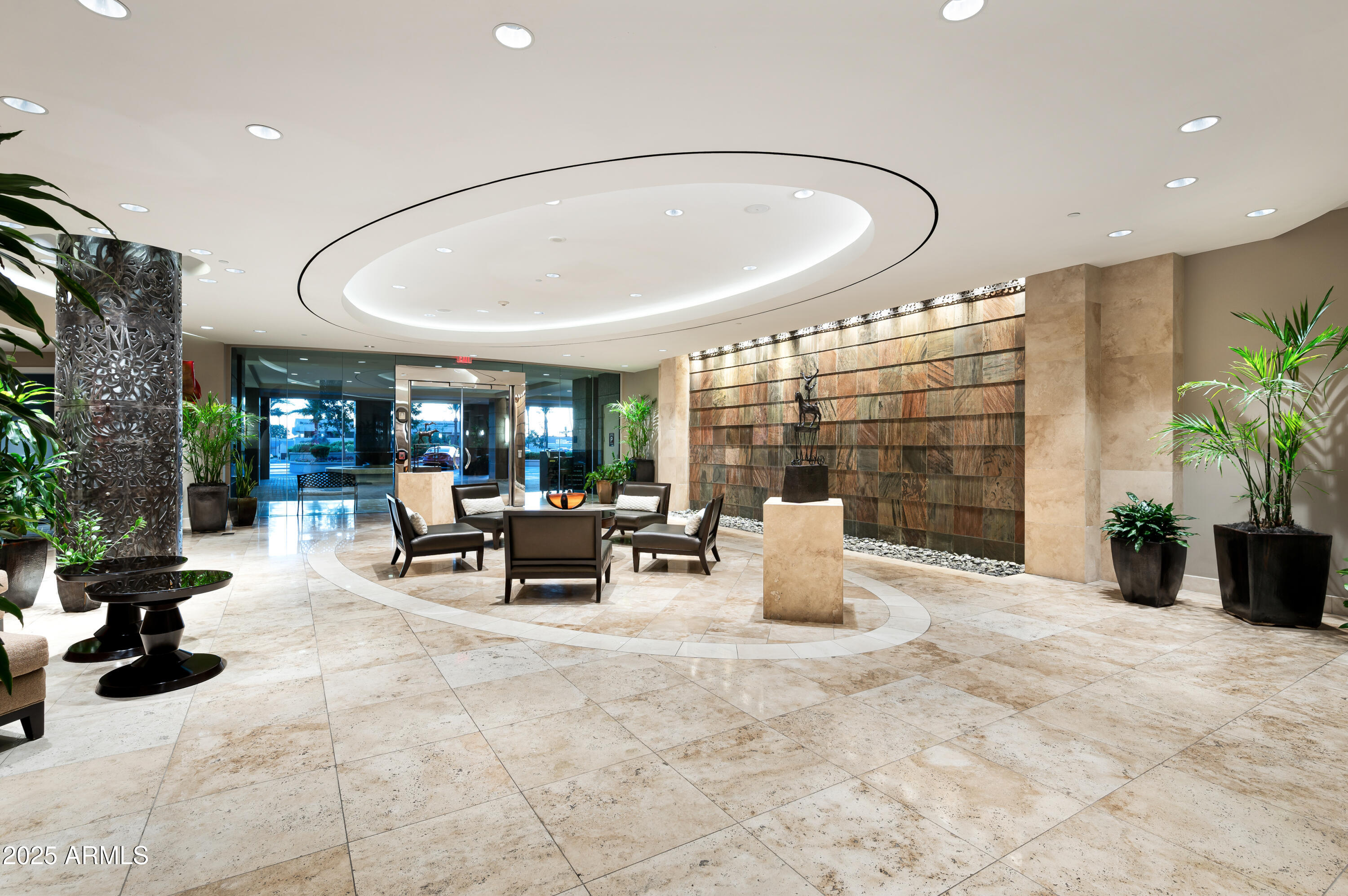2211 E CAMELBACK Road 601