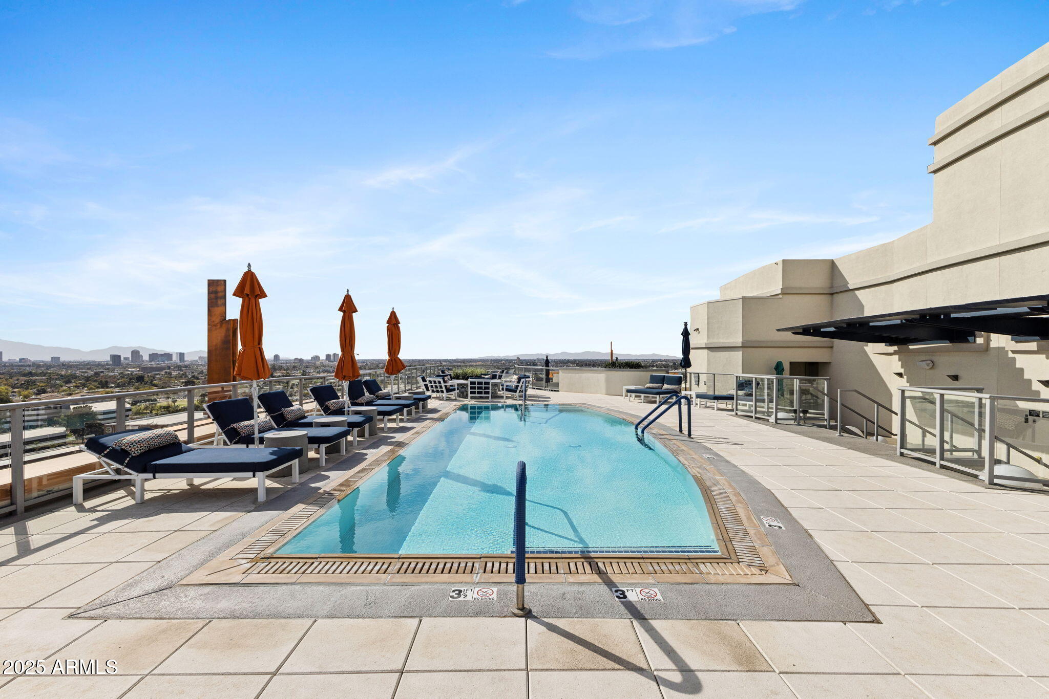 2211 E CAMELBACK Road 601