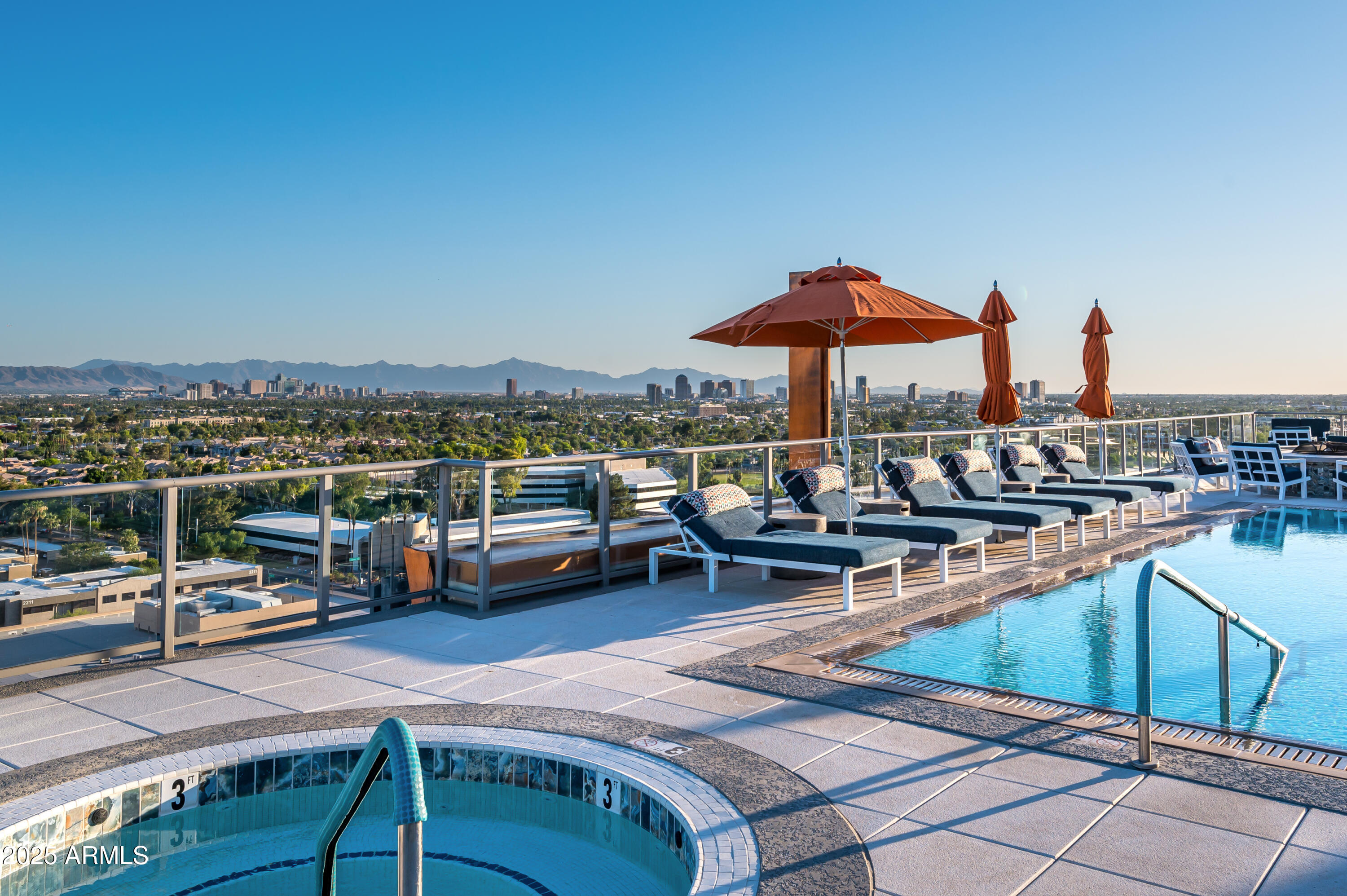 2211 E CAMELBACK Road 601