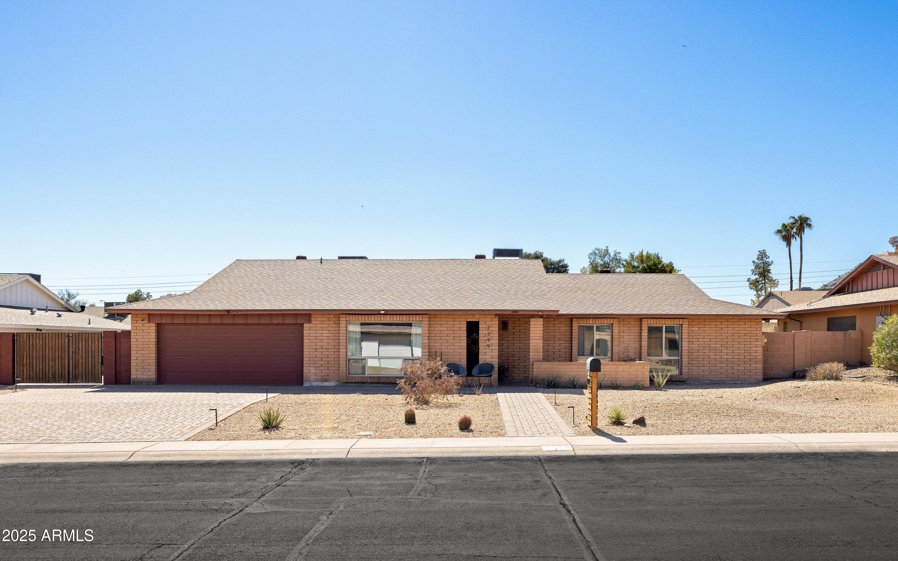2349 E SAHUARO Drive