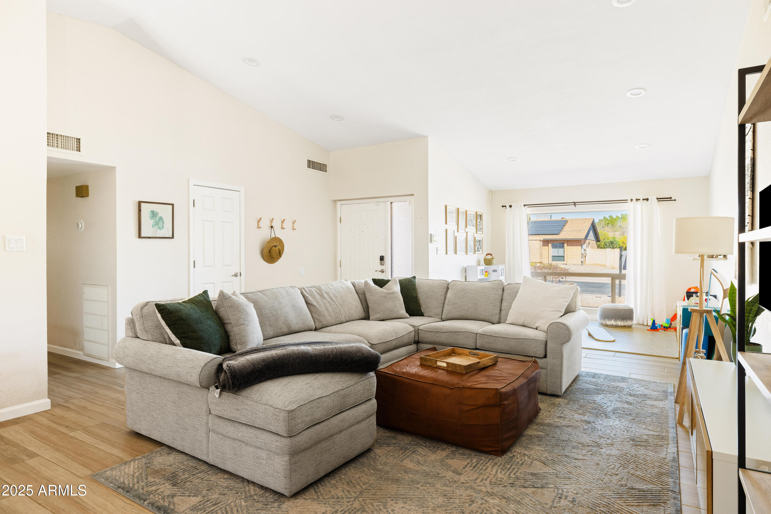 2349 E SAHUARO Drive