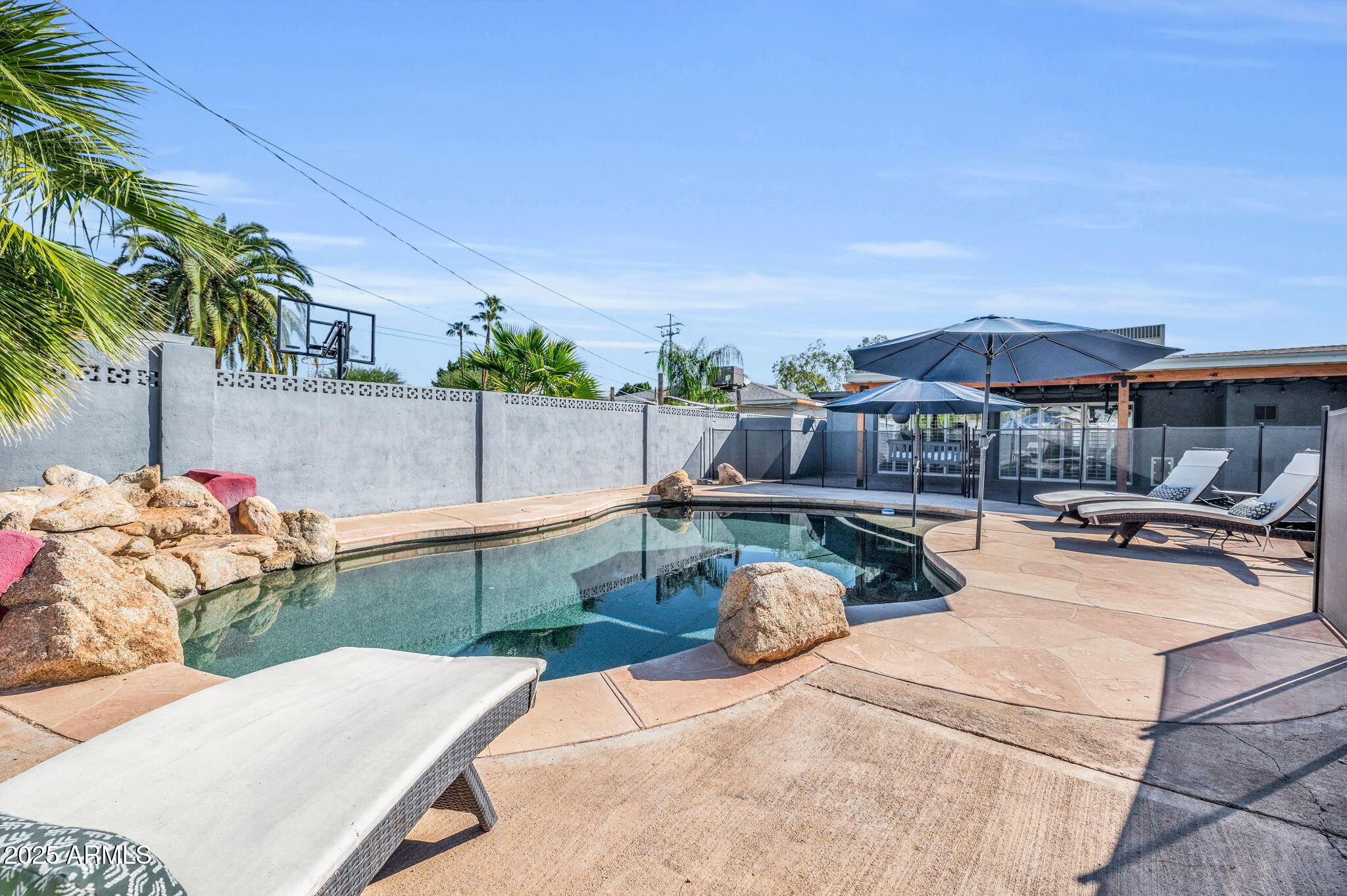 1942 E Mitchell Drive