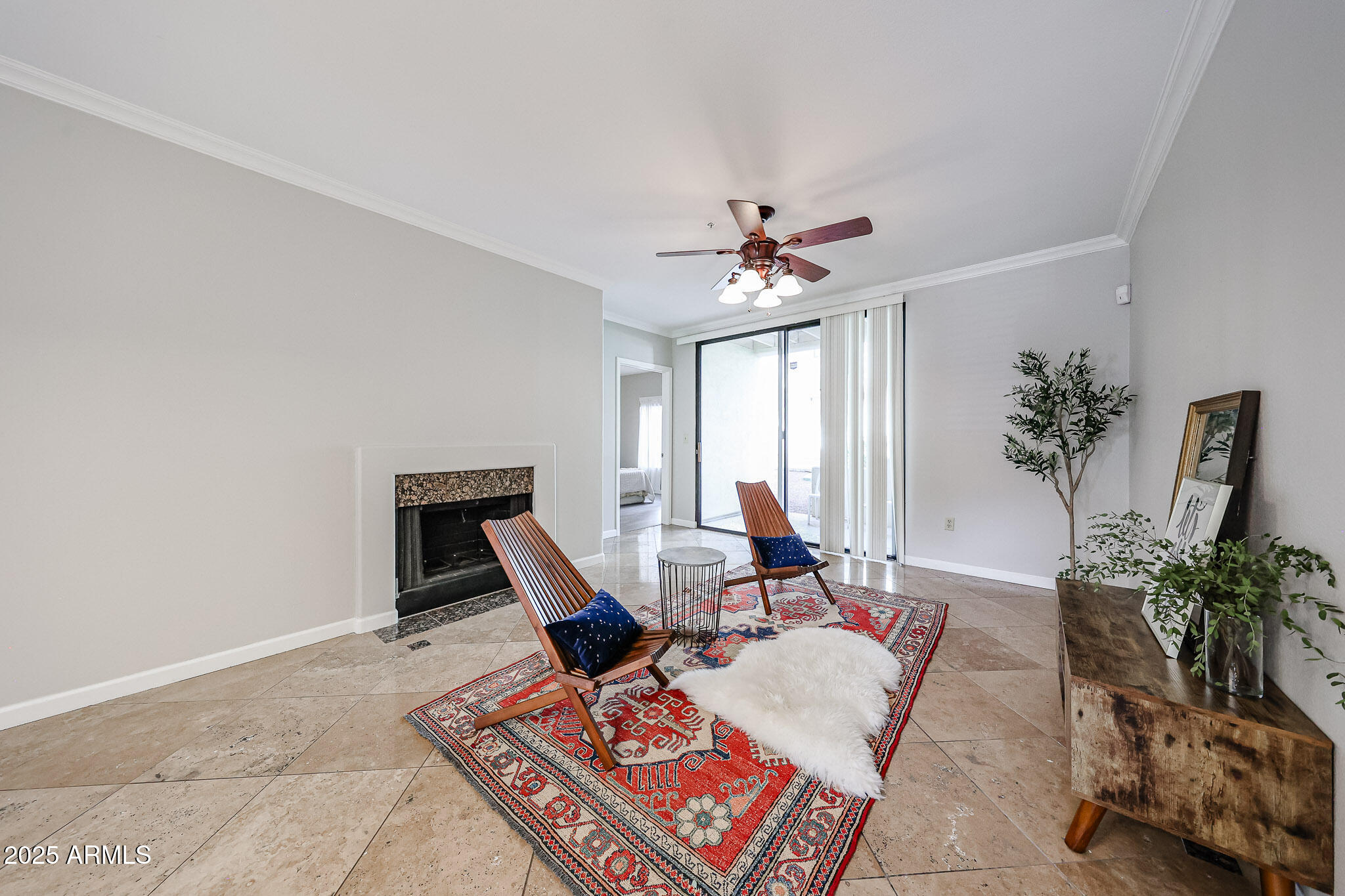 750 E NORTHERN Avenue 1079