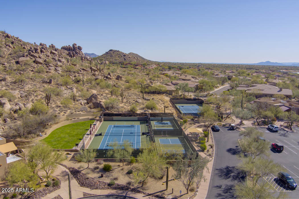 7603 E SOARING EAGLE Way