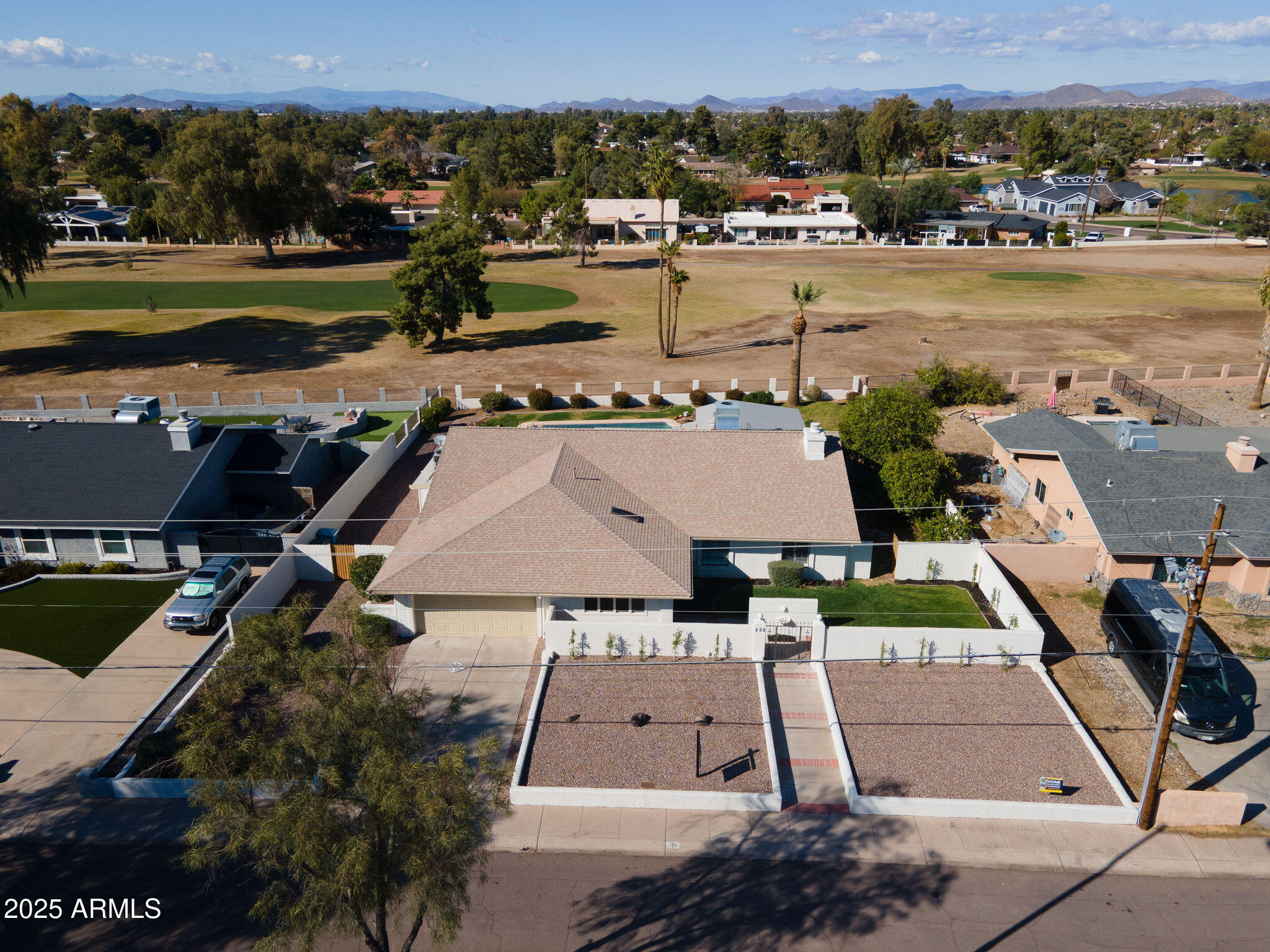 120 W THUNDERBIRD Road