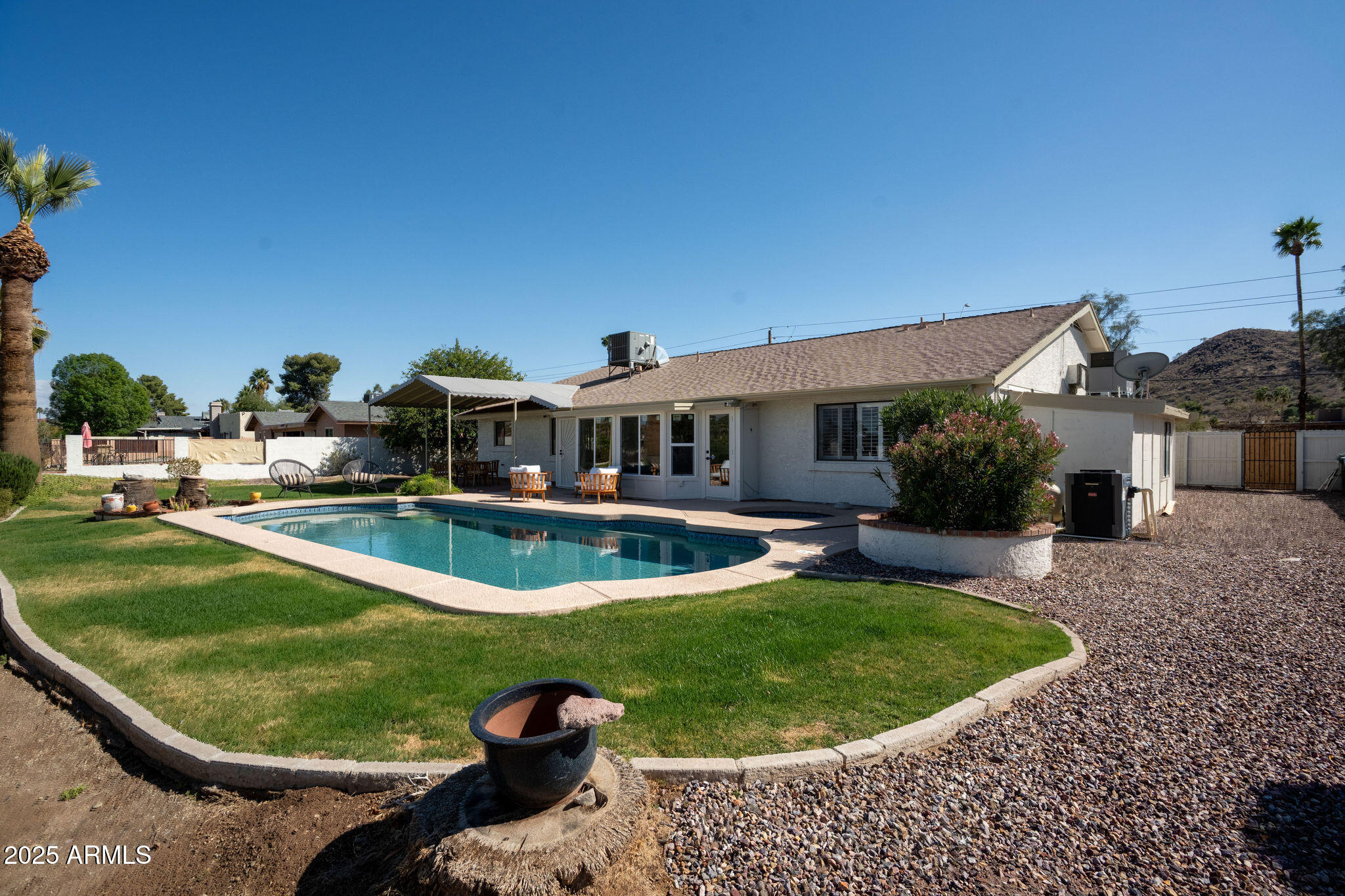 120 W THUNDERBIRD Road