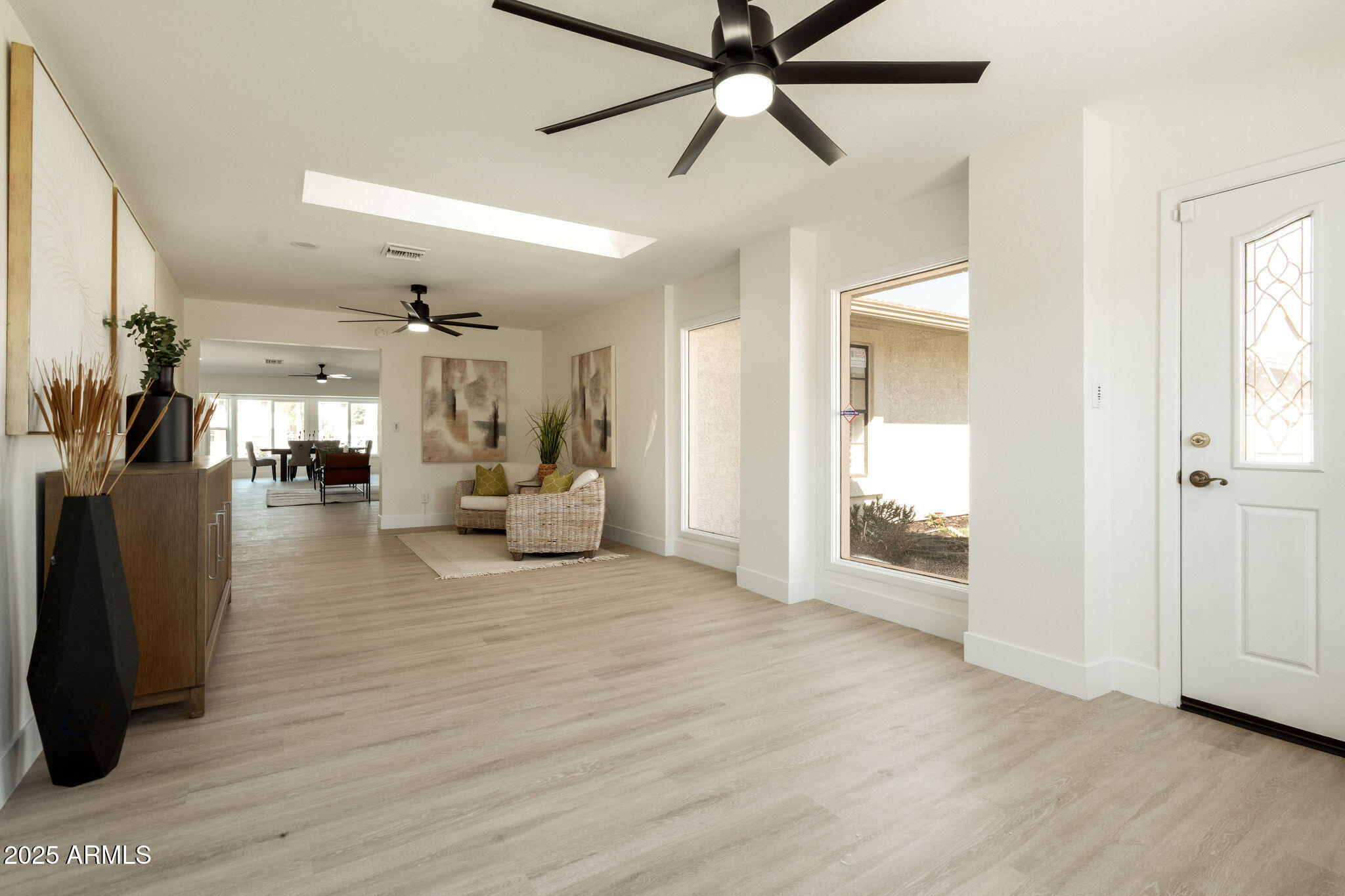 120 W THUNDERBIRD Road