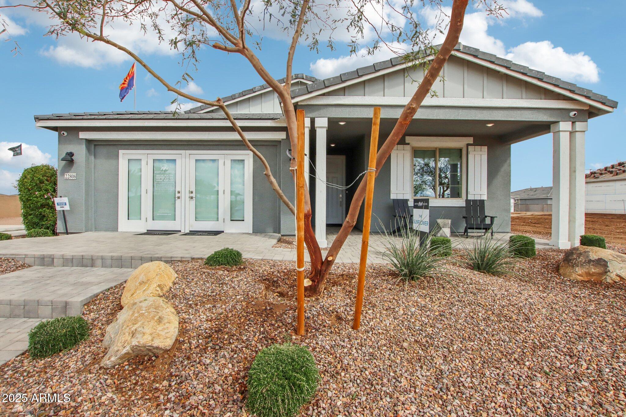 22808 E ROUNDUP Way