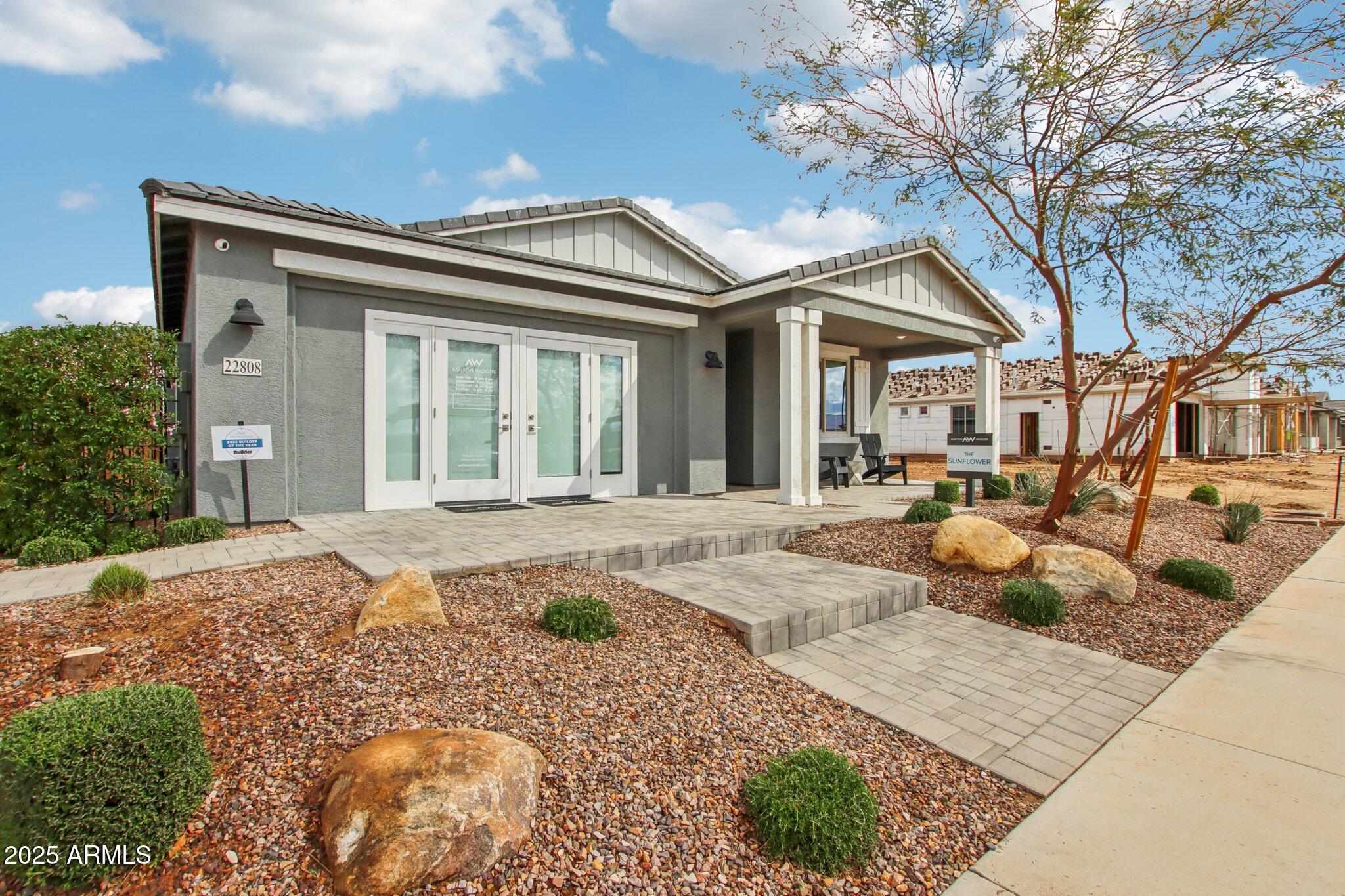22808 E ROUNDUP Way