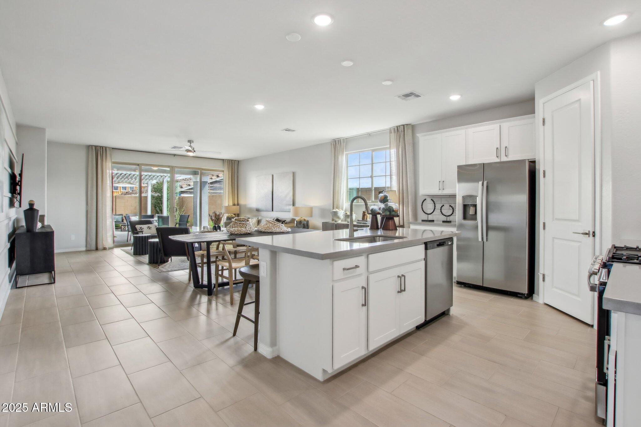 22808 E ROUNDUP Way