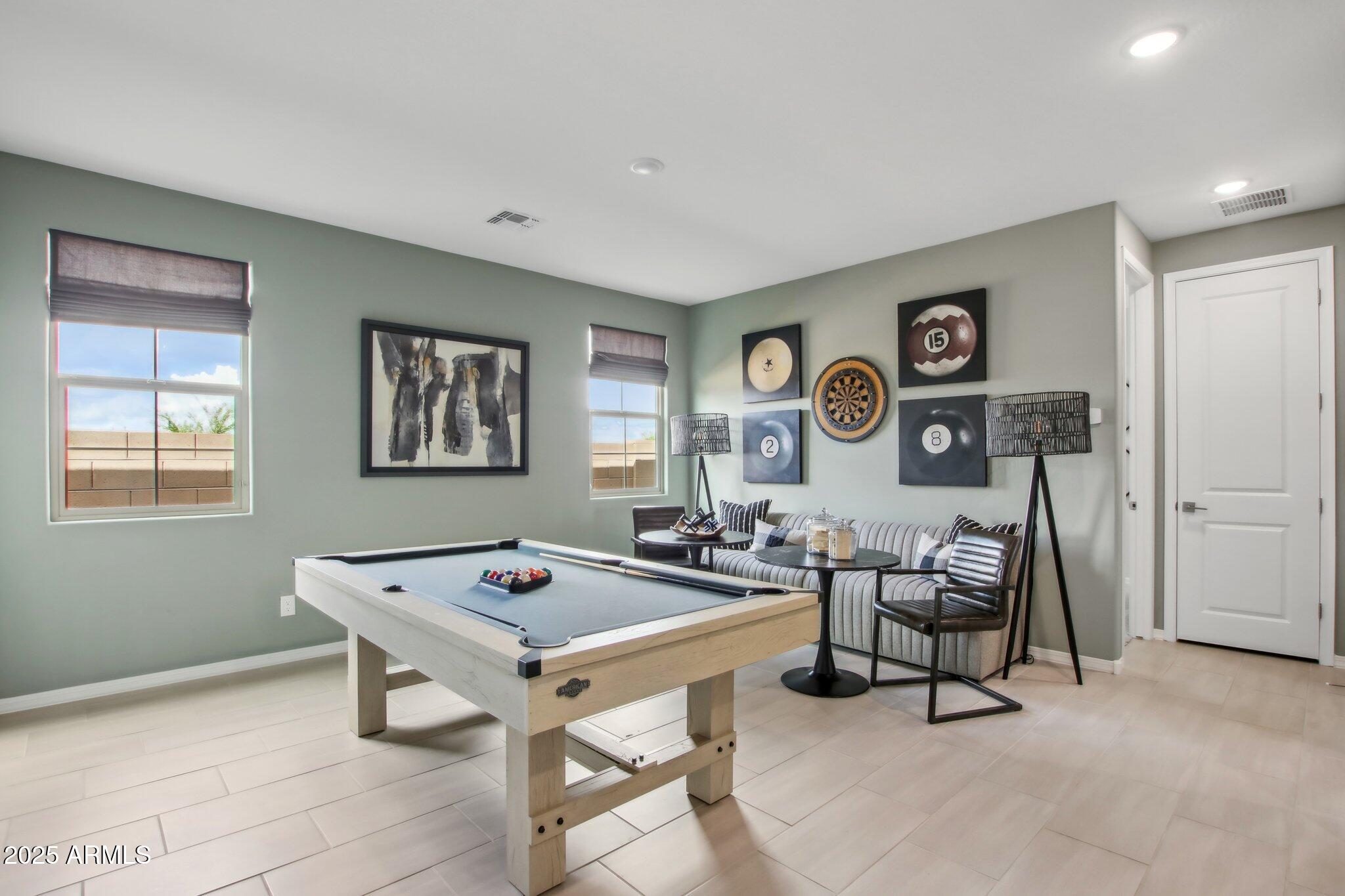 22808 E ROUNDUP Way