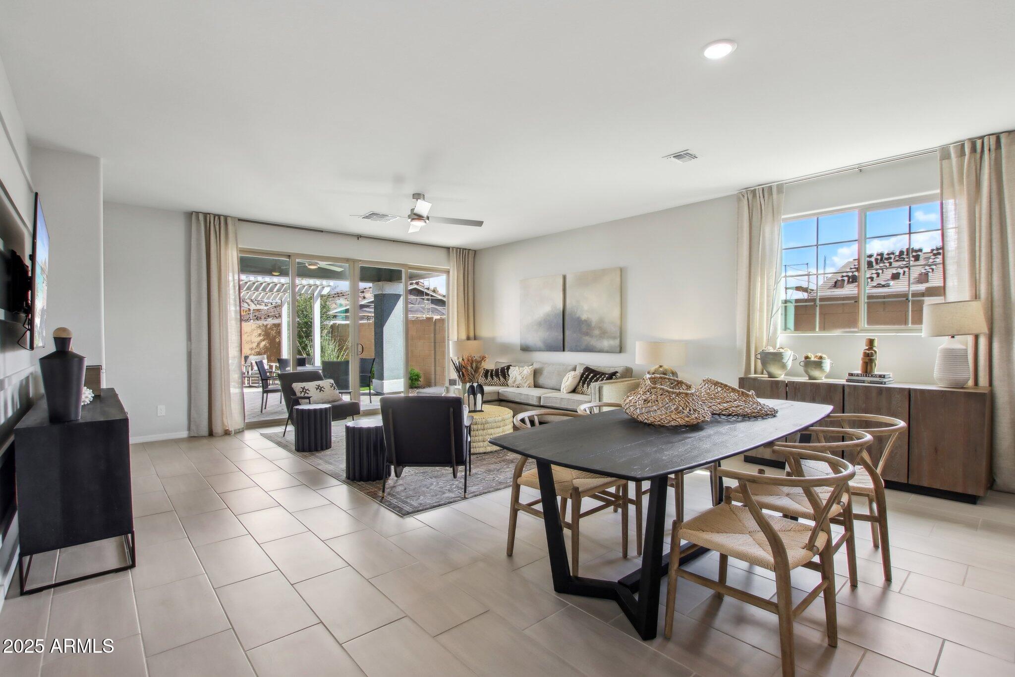 22808 E ROUNDUP Way