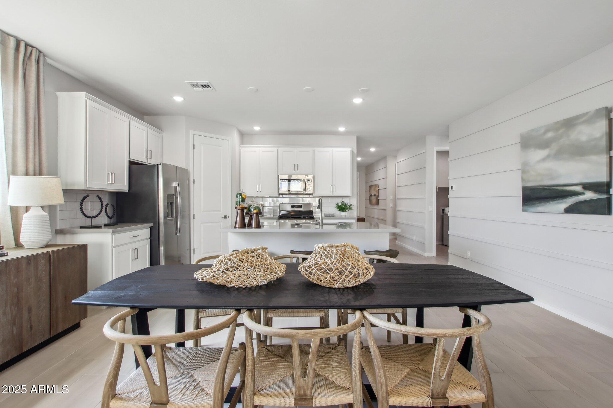 22808 E ROUNDUP Way