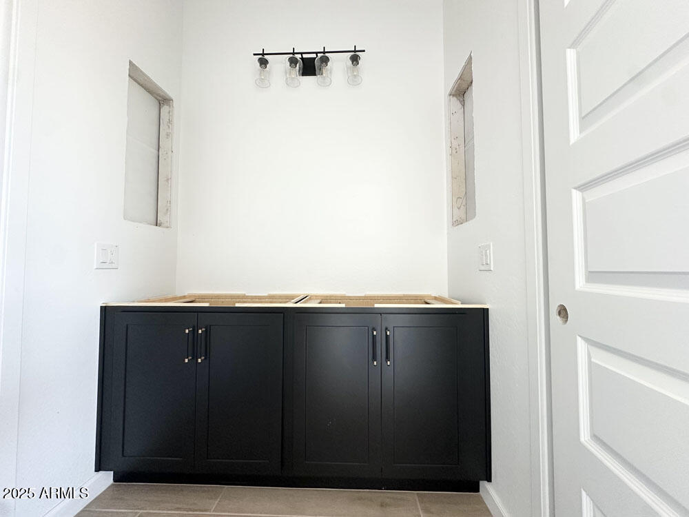 11426 E UTOPIA Avenue